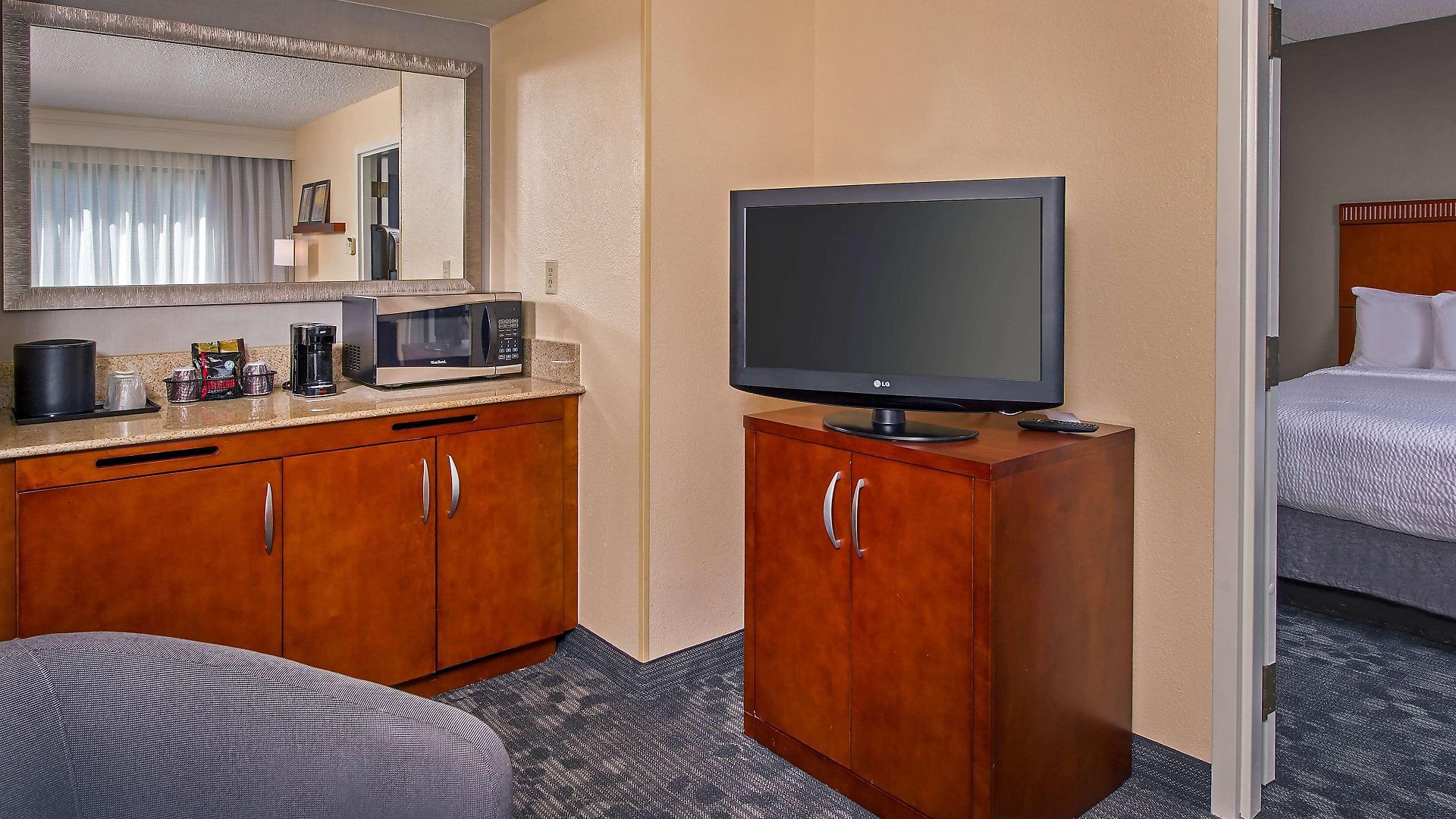 Sonesta Select Research Park 3*
