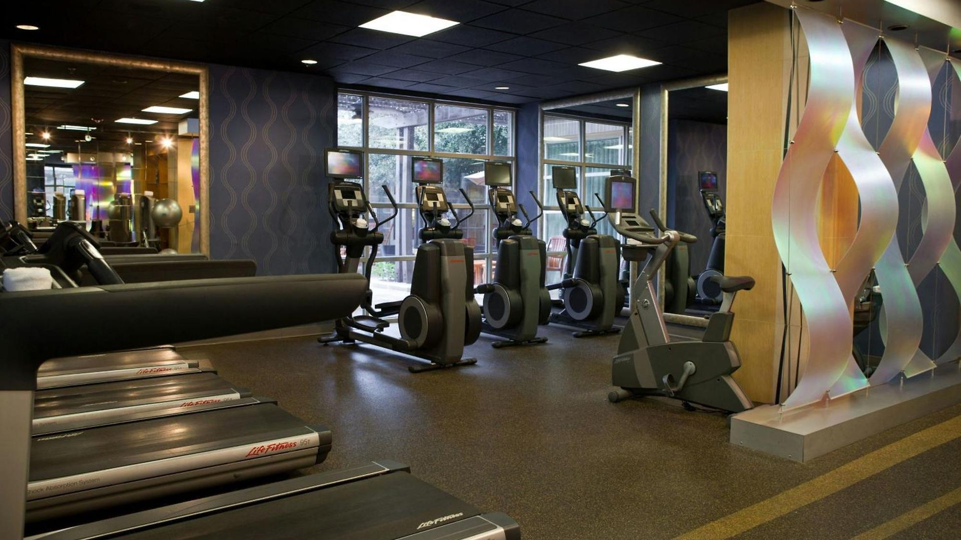 Renaissance Southpark Hotel