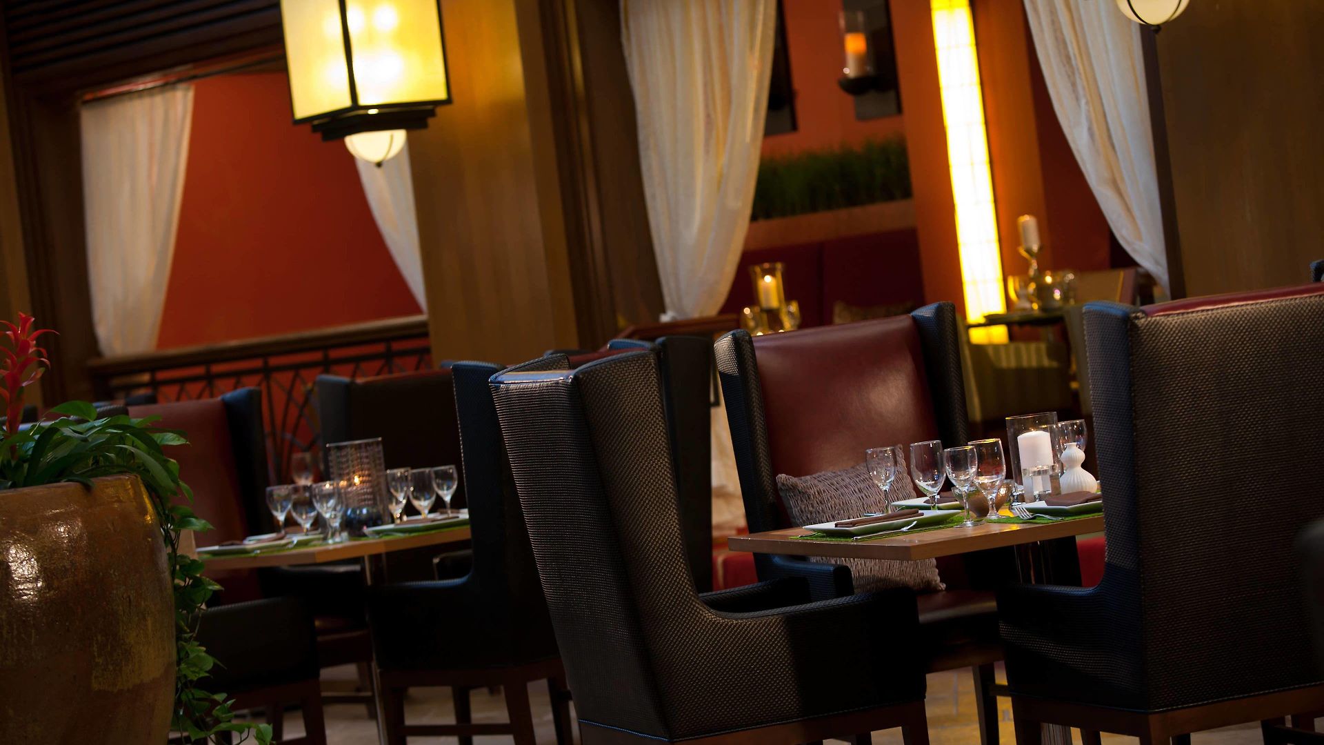 Hotel Renaissance Southpark 4*