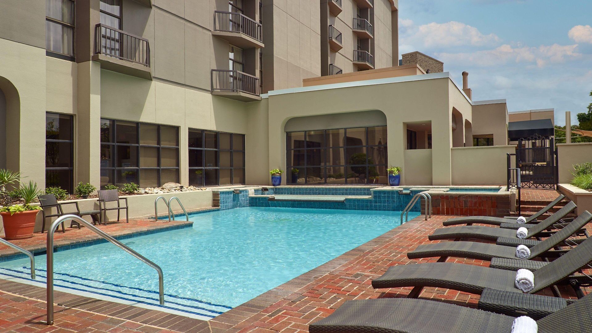 Marriott Southpark Hotel 4*