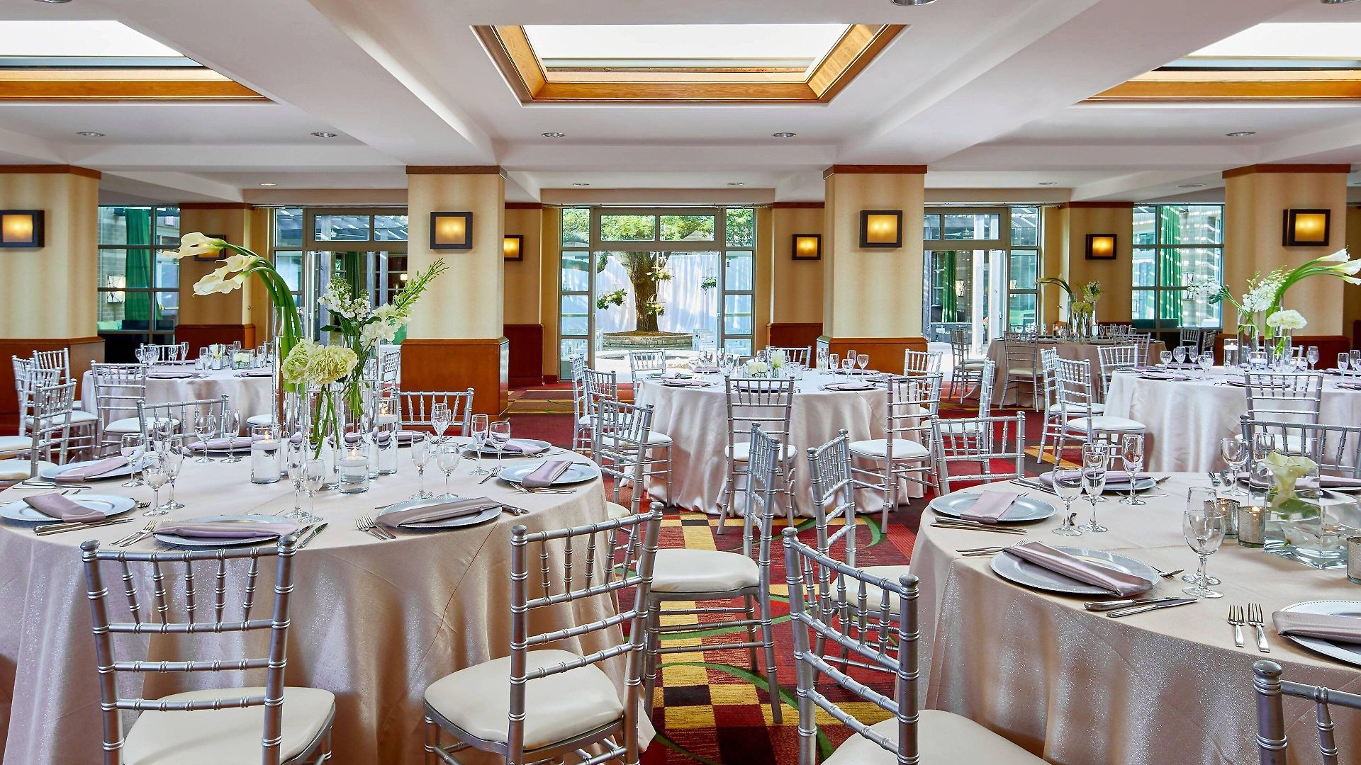 Renaissance Southpark Hotel