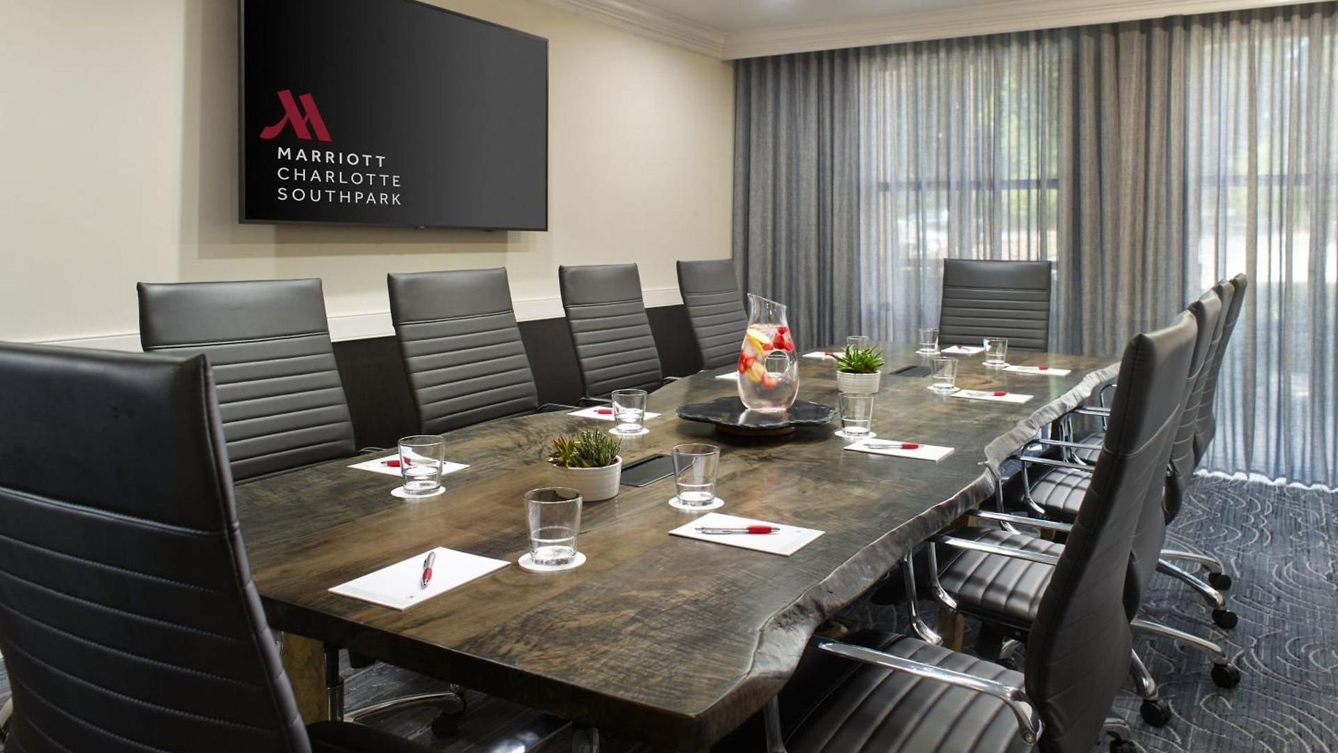 Marriott Southpark Hotel 4*