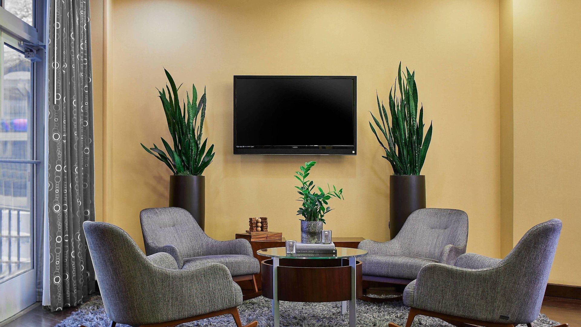 Renaissance Southpark Hotel