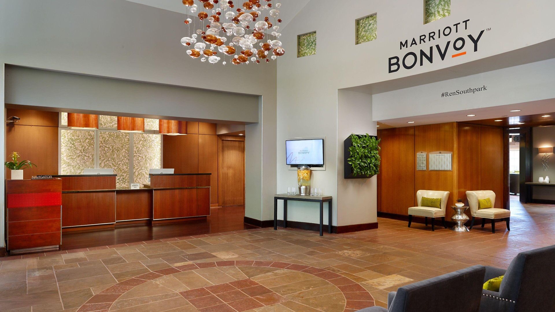 Renaissance Southpark Hotel
