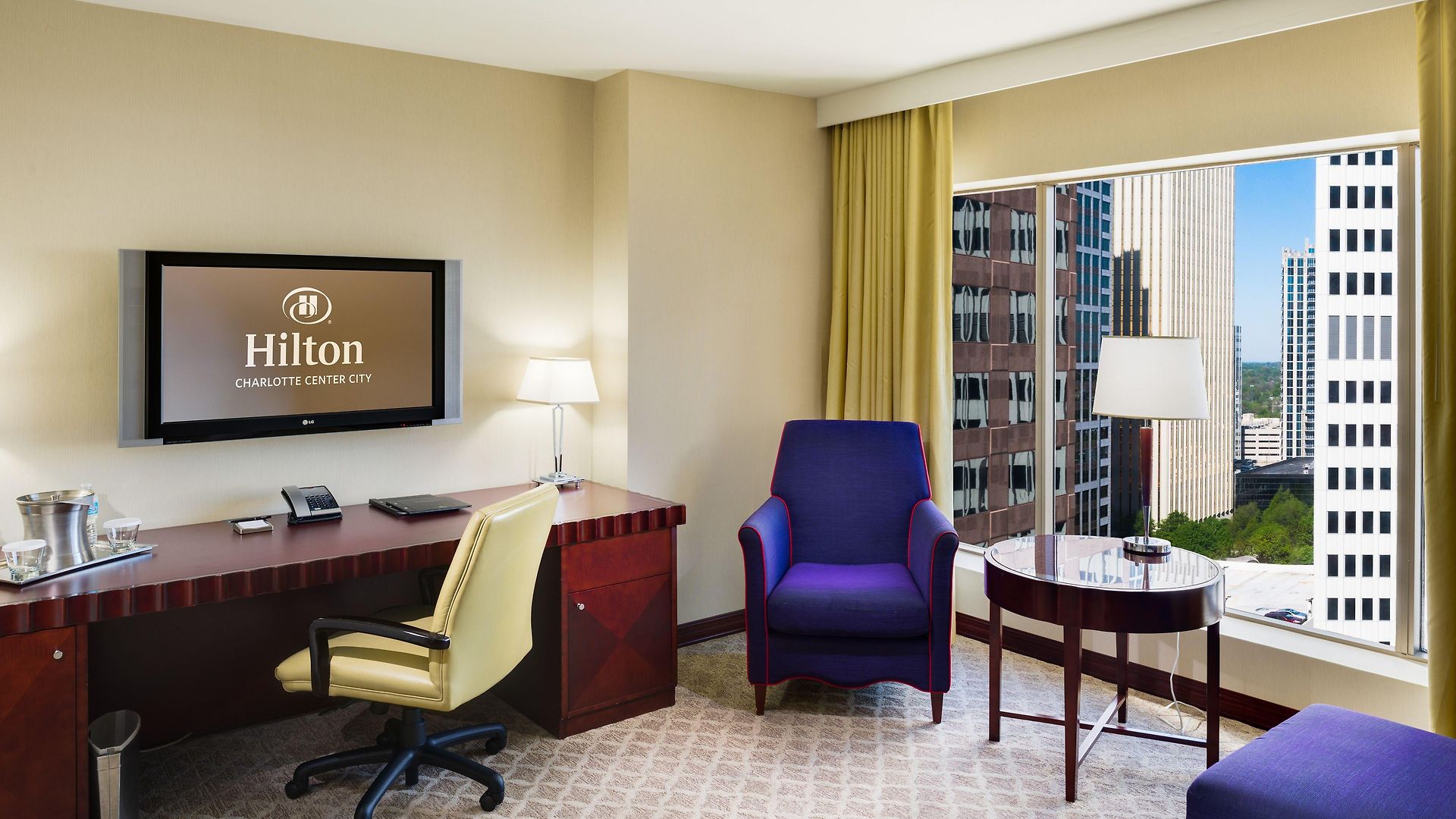 Hilton Uptown Hotel