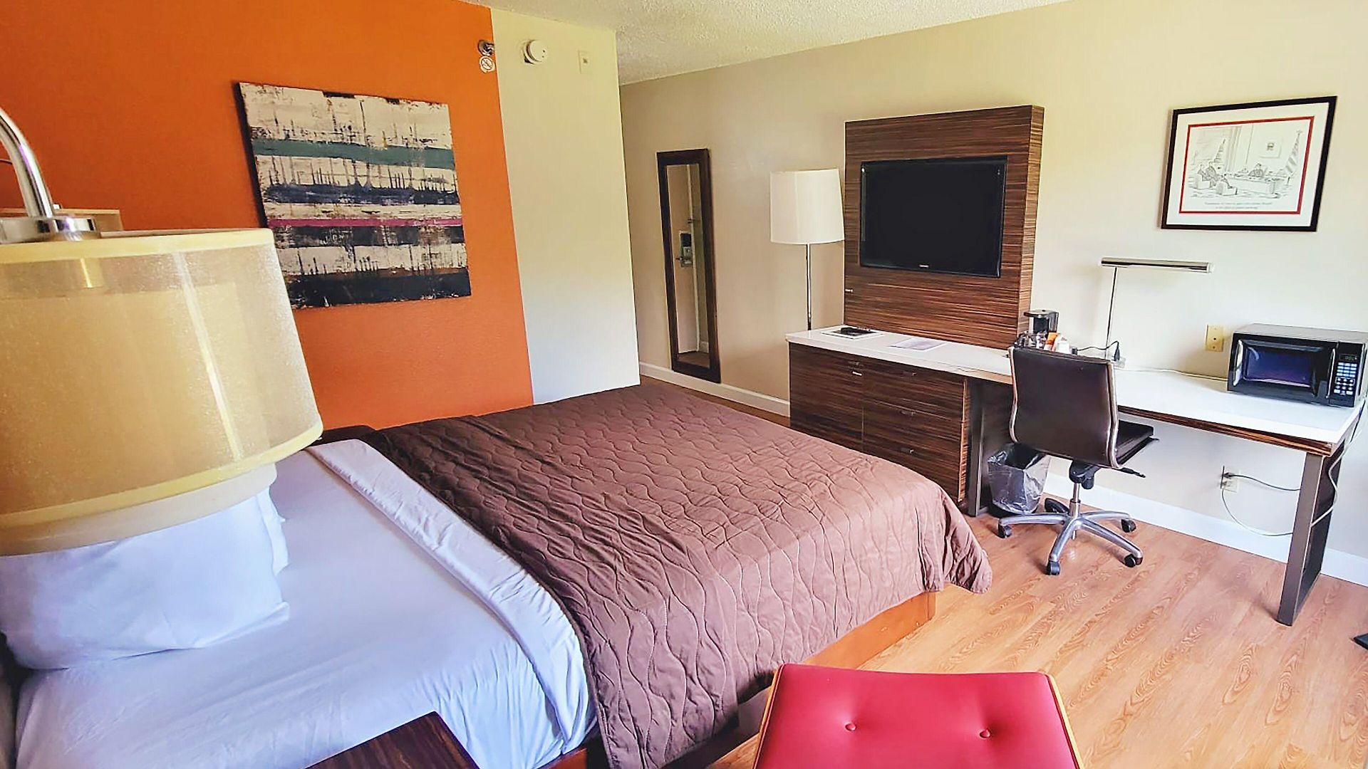 Motel & 4 Less 2*