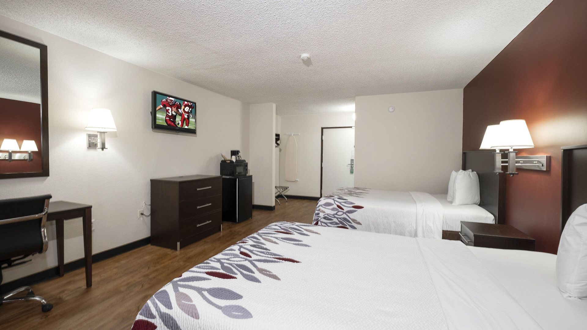 Red Roof - Motel 2*