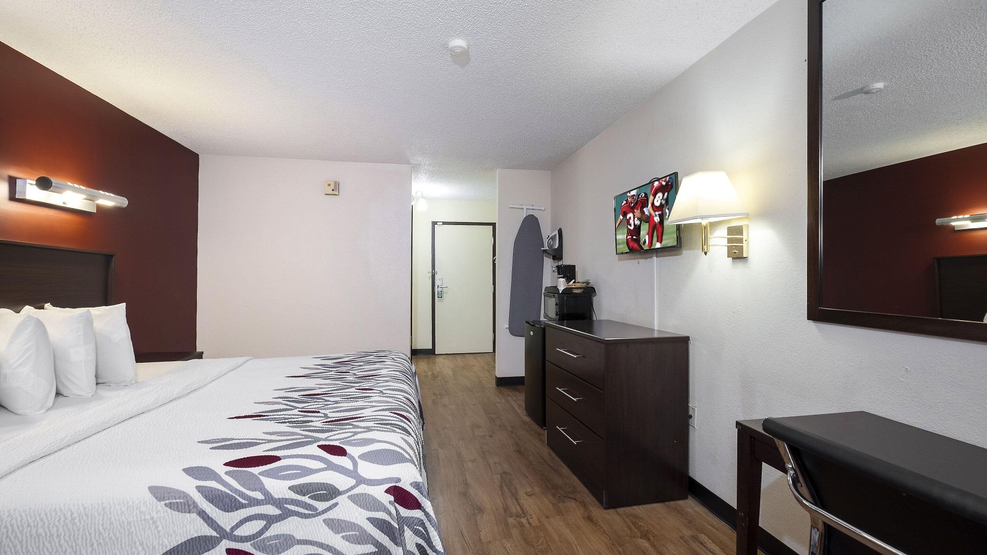 Red Roof - Motel 2*