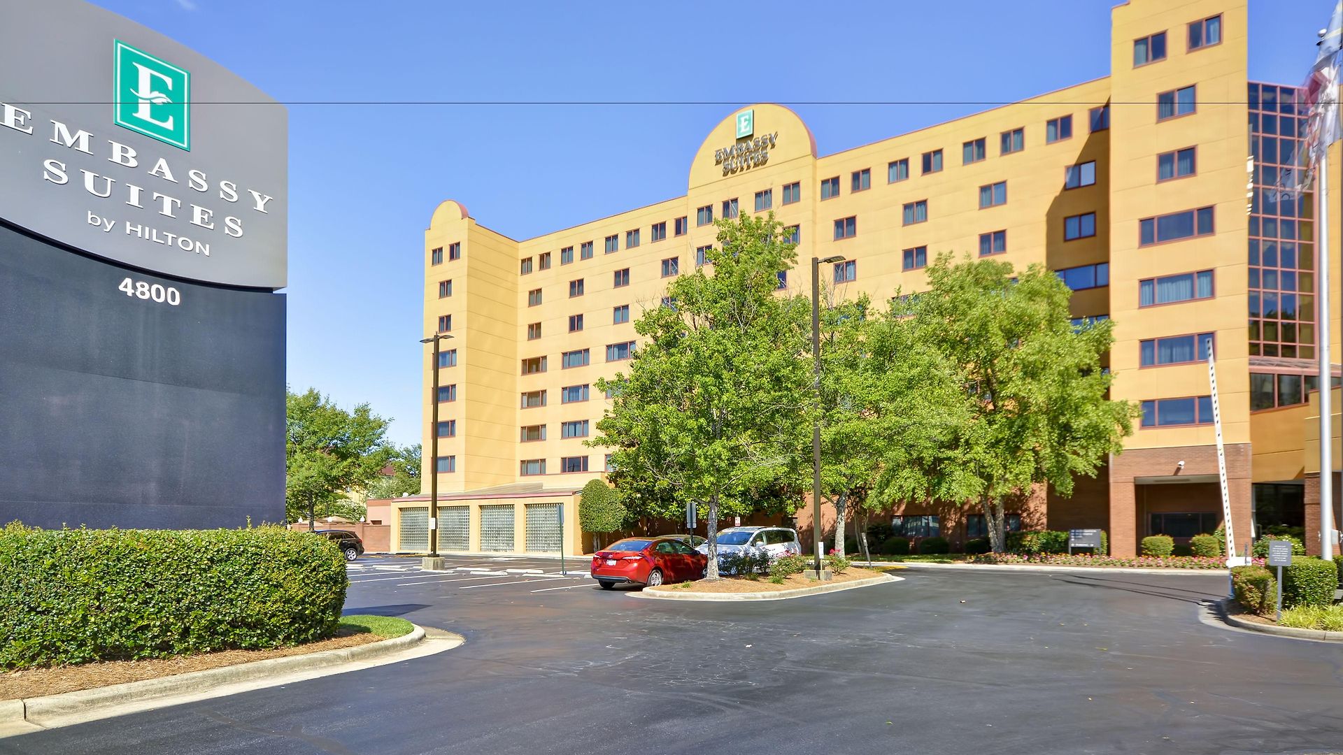 Embassy 3* Charlotte