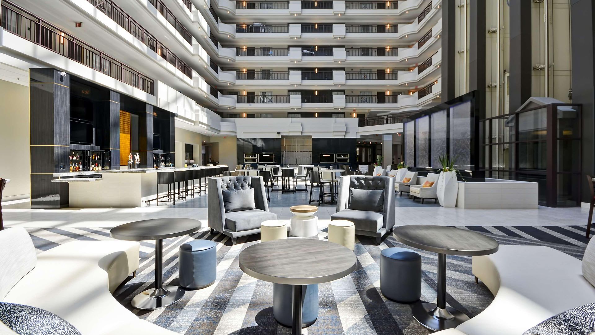 Embassy Hotel 3*