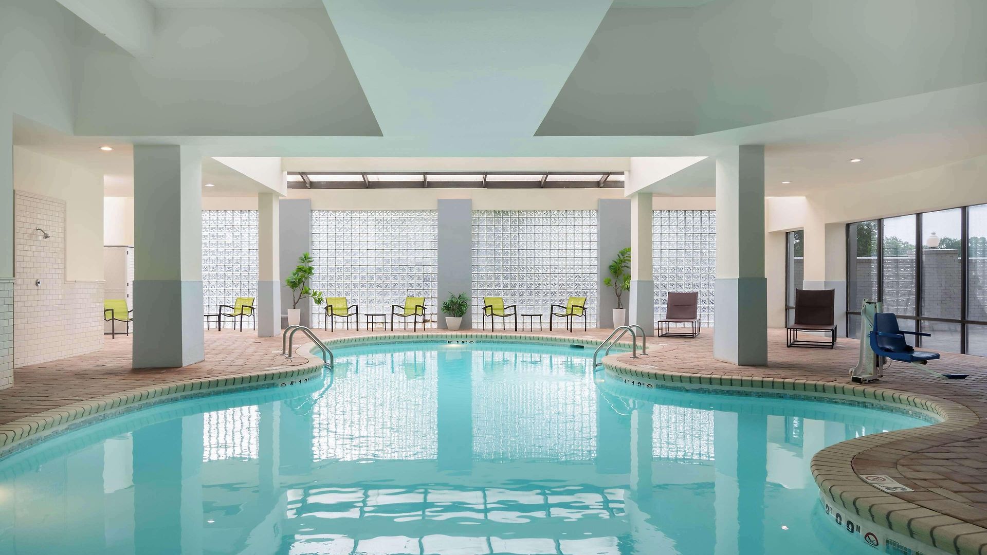 Hotel Embassy 3*