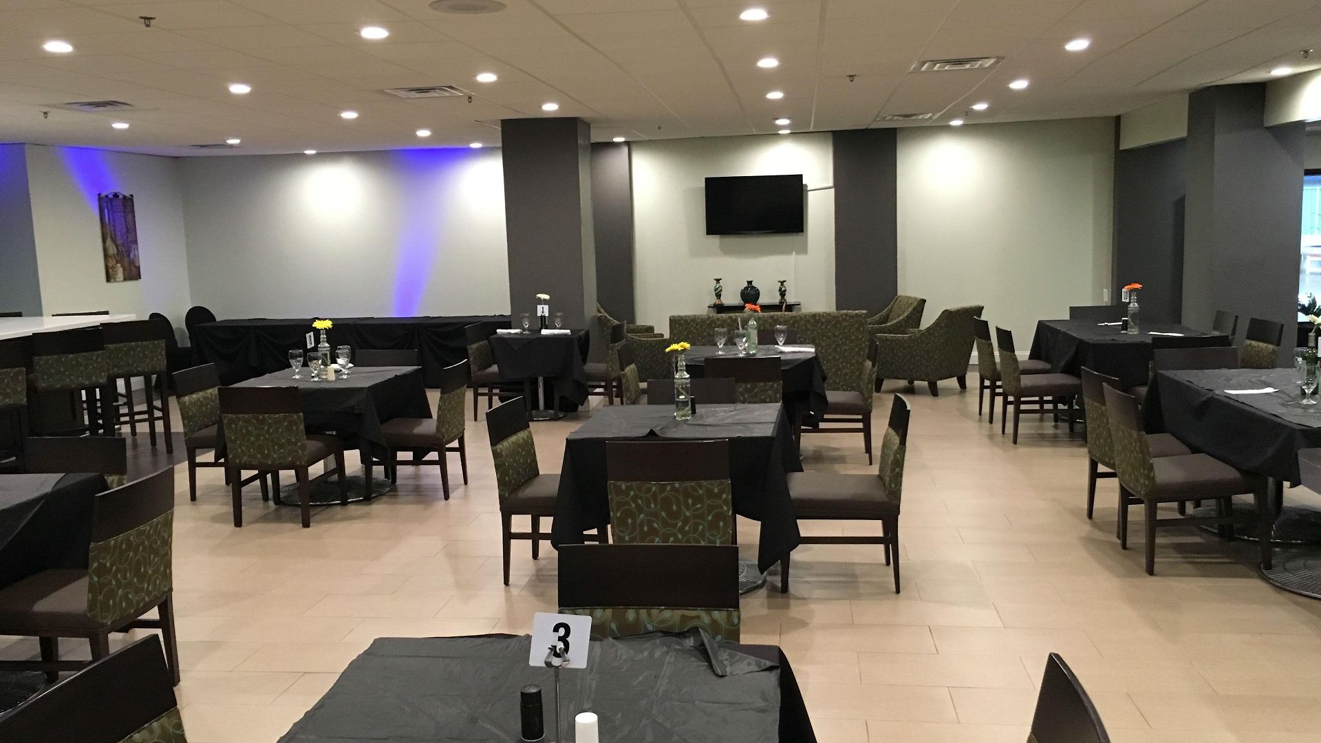 Ramada Plaza By Wyndham South End Airport Hotel