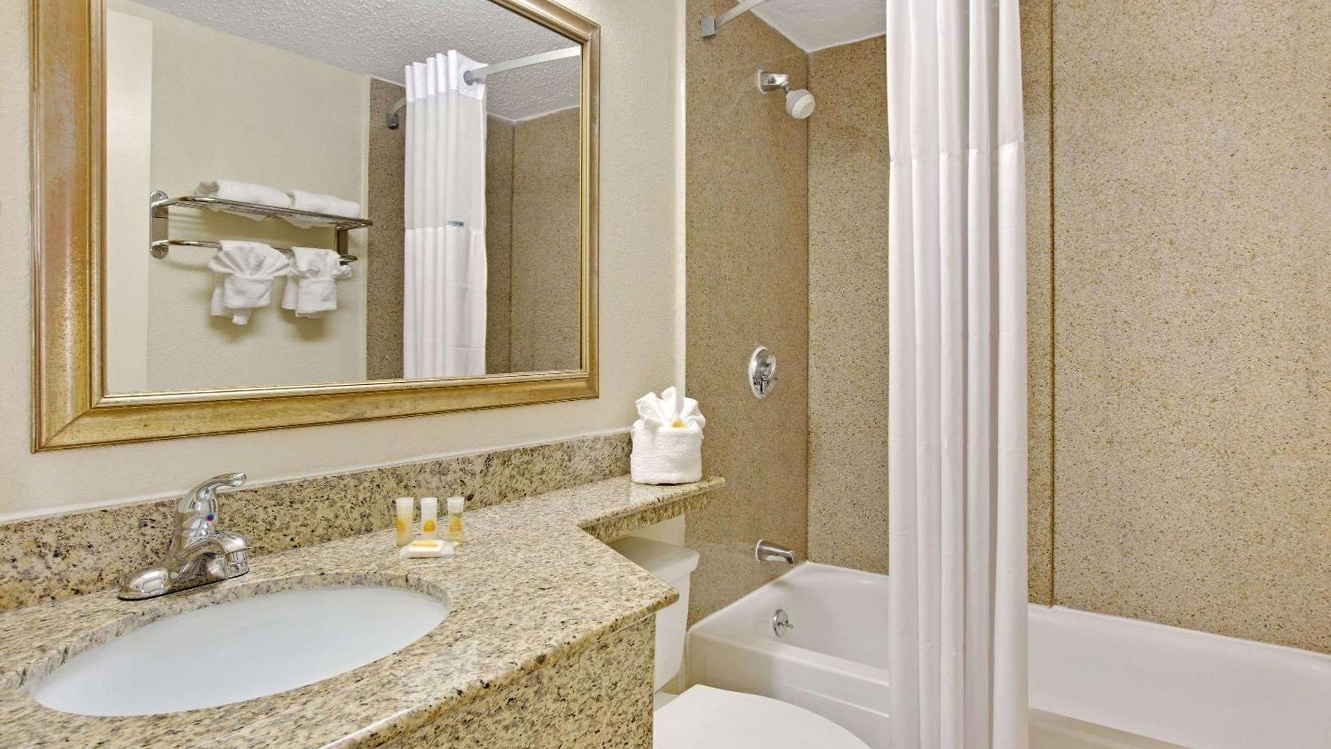 Days By Wyndham Charlotte/woodlawn Near Carowinds Motel Charlotte