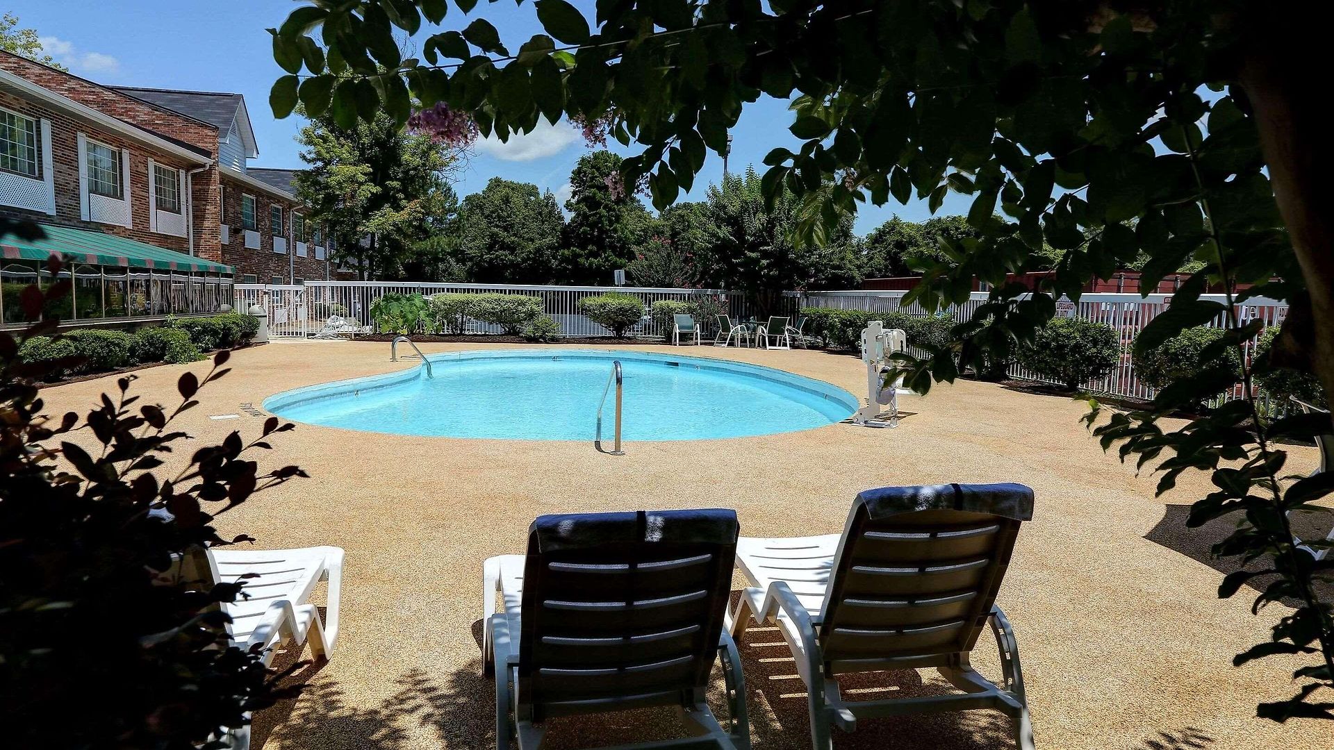 Hotel Country & By Radisson, I-85 Airport, Nc