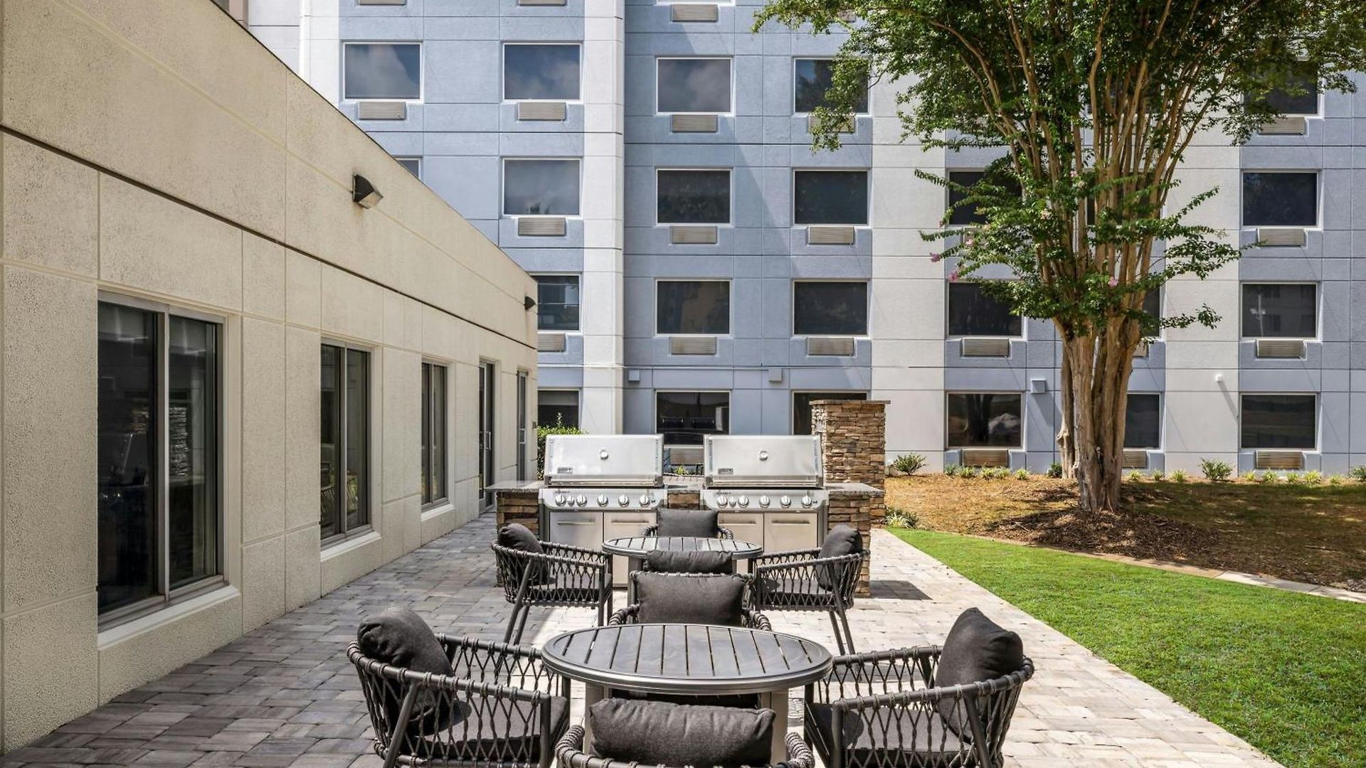 Hotel Towneplace By Marriott Loso Airport 3*