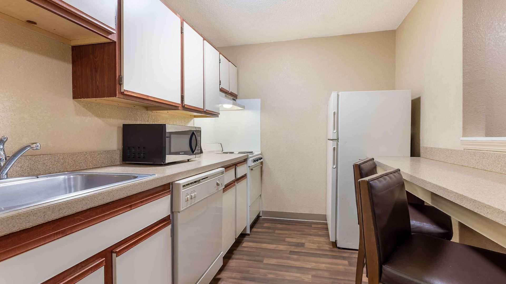 6 Charlotte, Nc - Tyvola Rd Executive Park