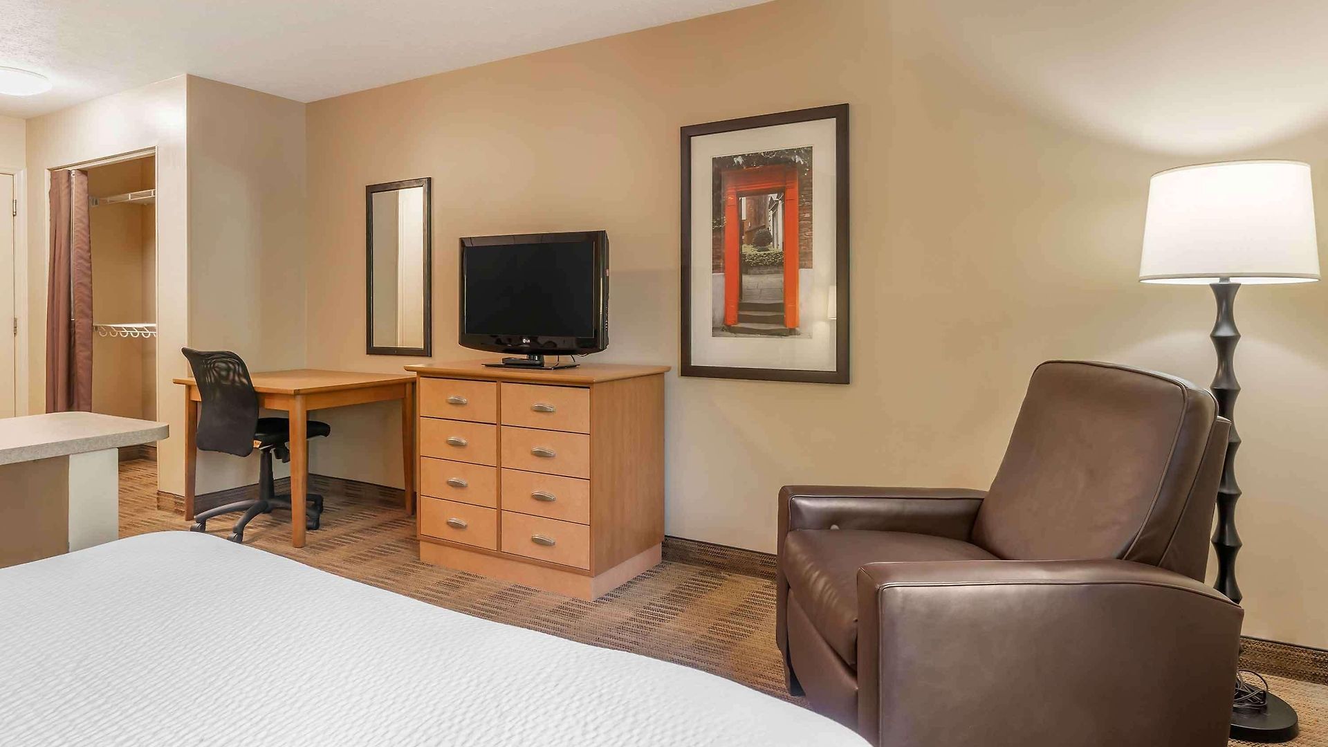 6 Charlotte, Nc - Tyvola Rd Executive Park Hotel