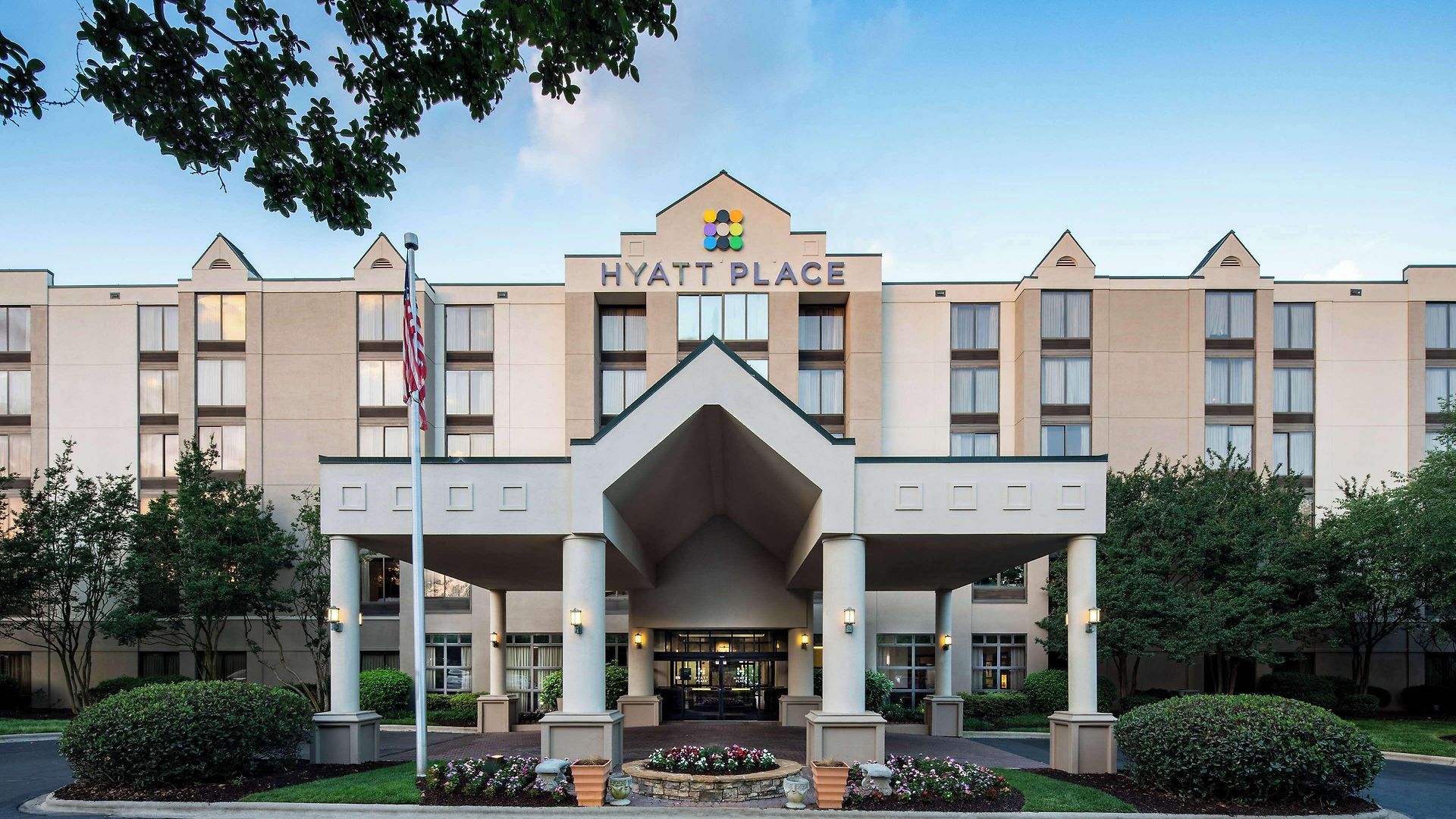Hyatt Place Arrowood Hotel 3*