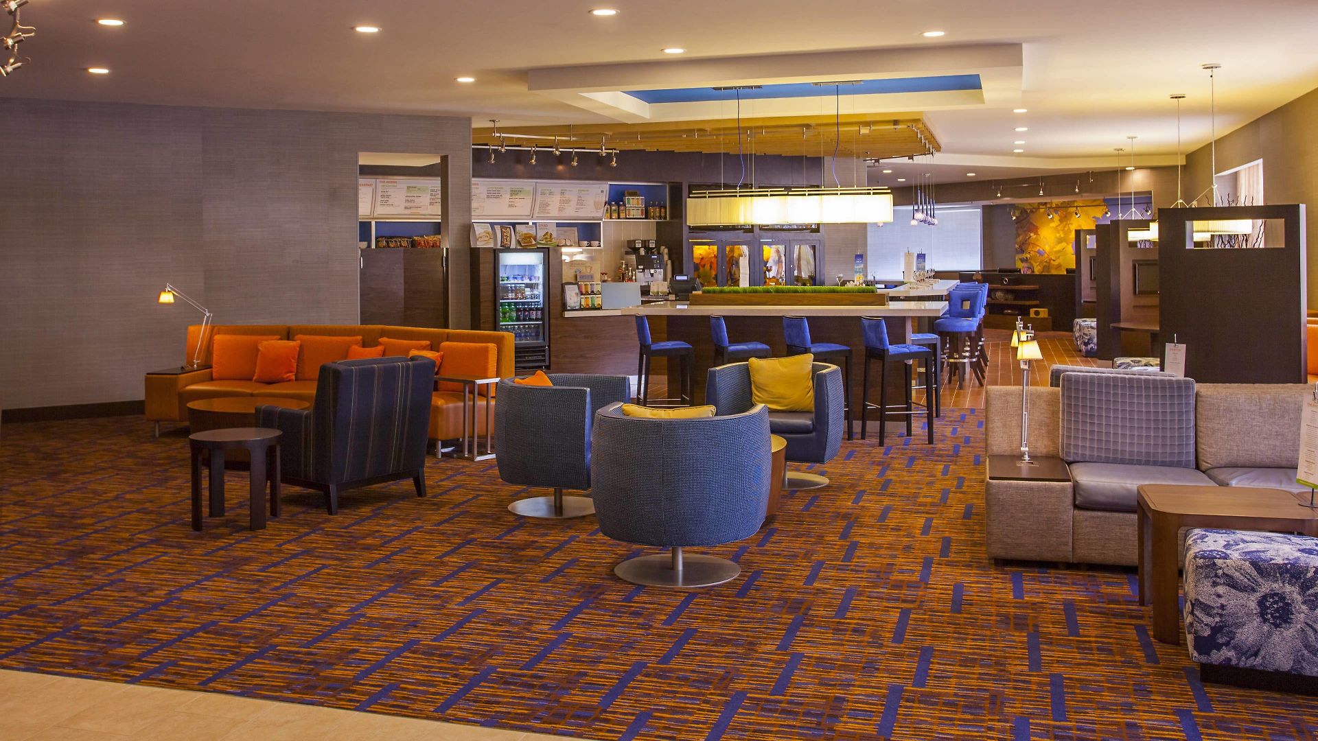 Courtyard By Marriott Airport Loso
