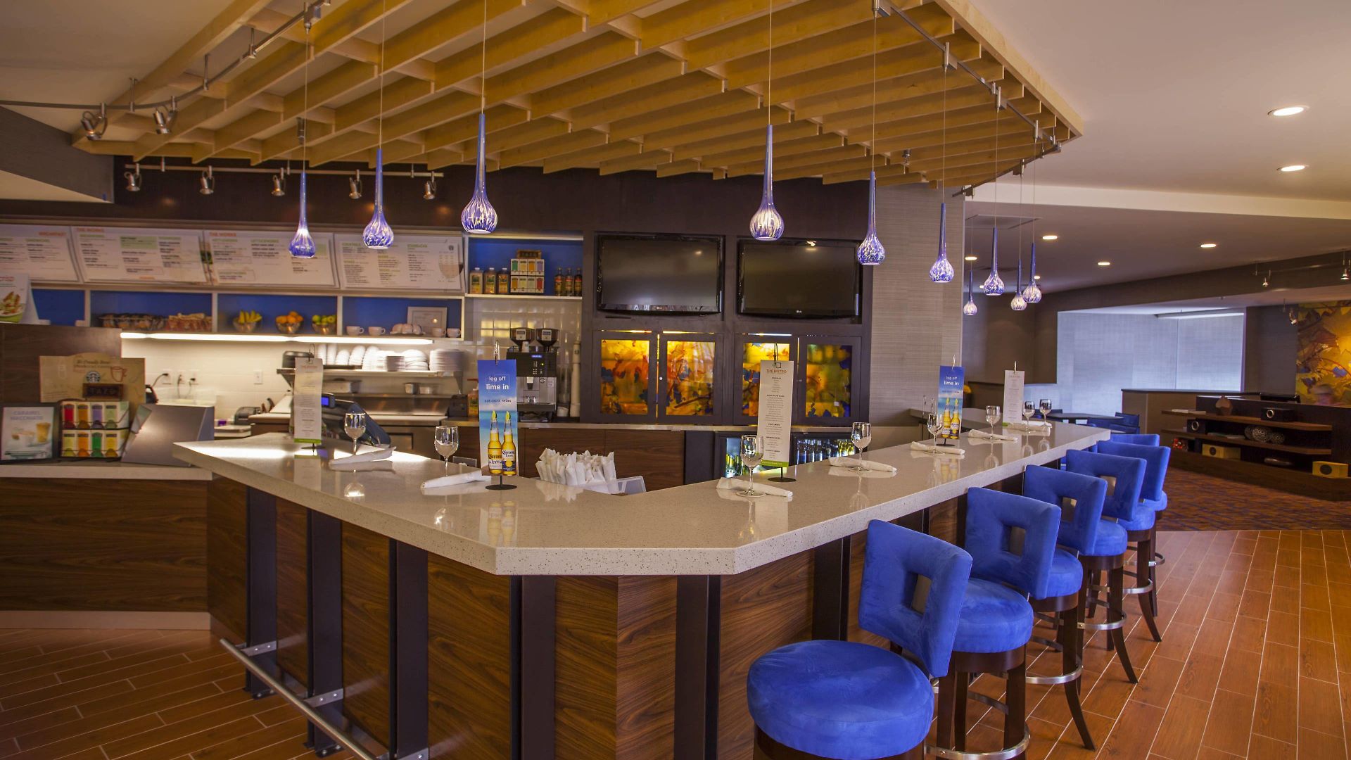 Courtyard By Marriott Airport Loso Charlotte