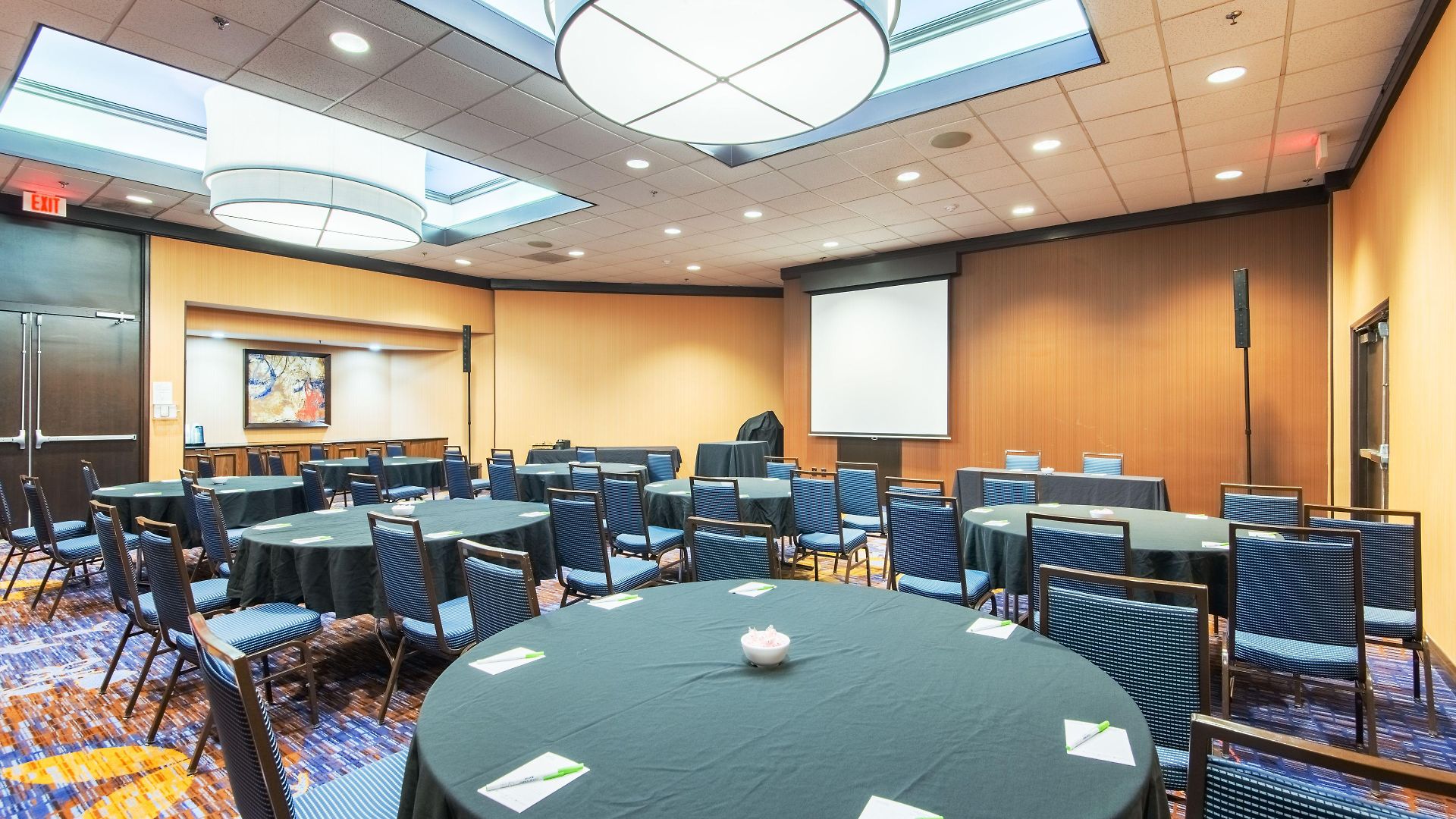 Courtyard By Marriott Airport Loso 3*