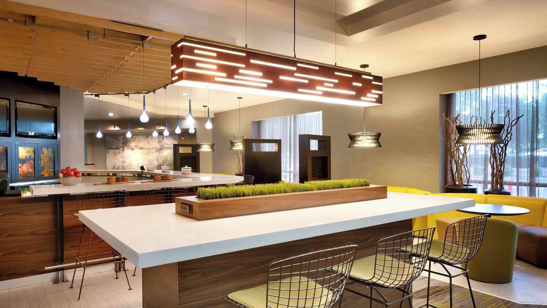 Courtyard By Marriott Airport Loso