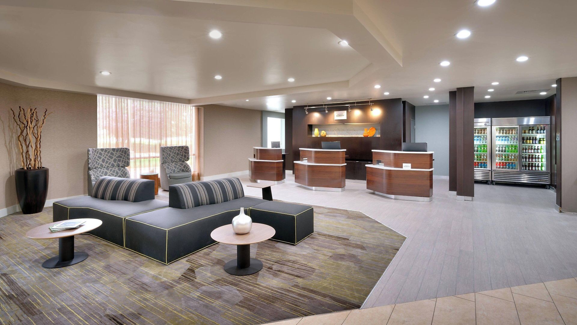 Courtyard By Marriott Airport Loso 3*