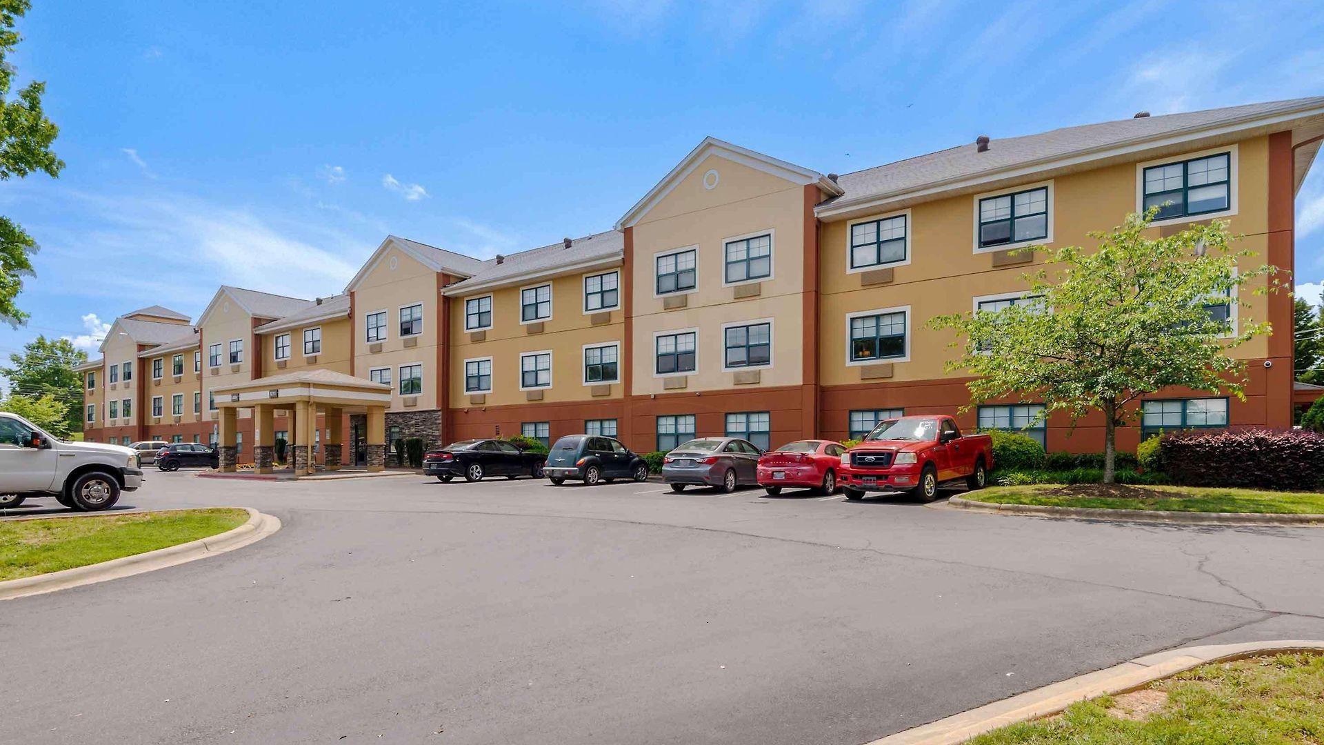 Extended Stay America Select Suites - Charlotte - University Place