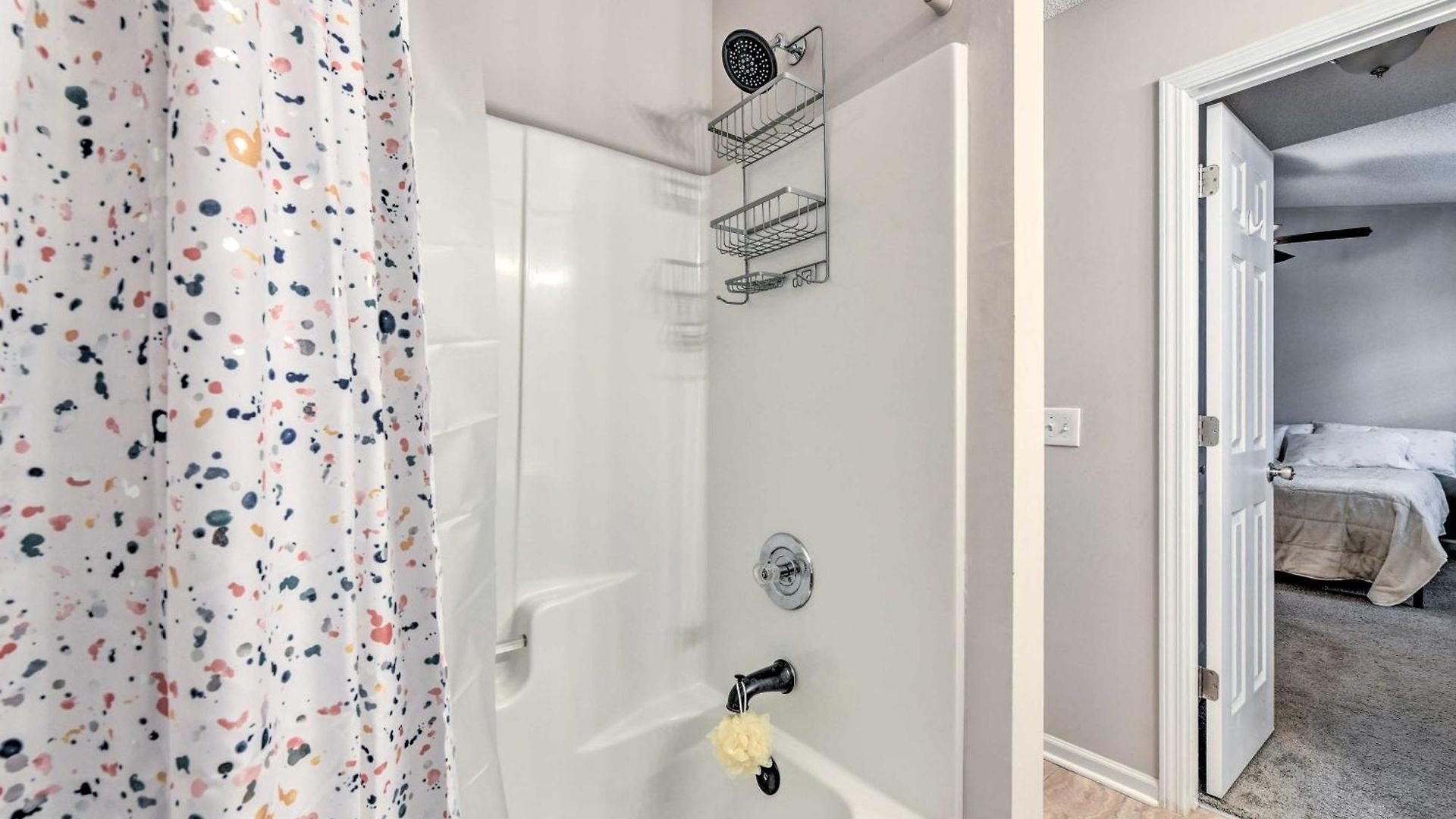 Chic Townhome W/ Community Pool Holiday home Charlotte