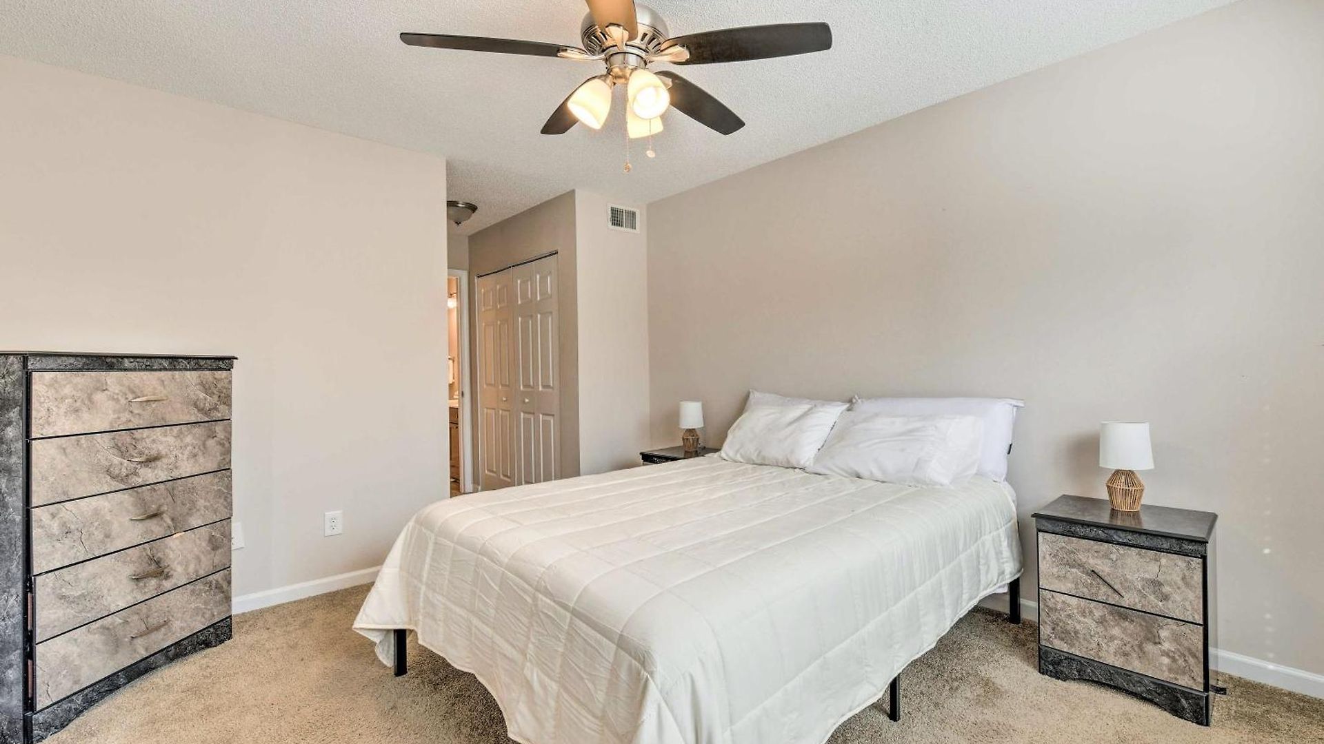 Holiday home Chic Townhome W/ Community Pool Charlotte