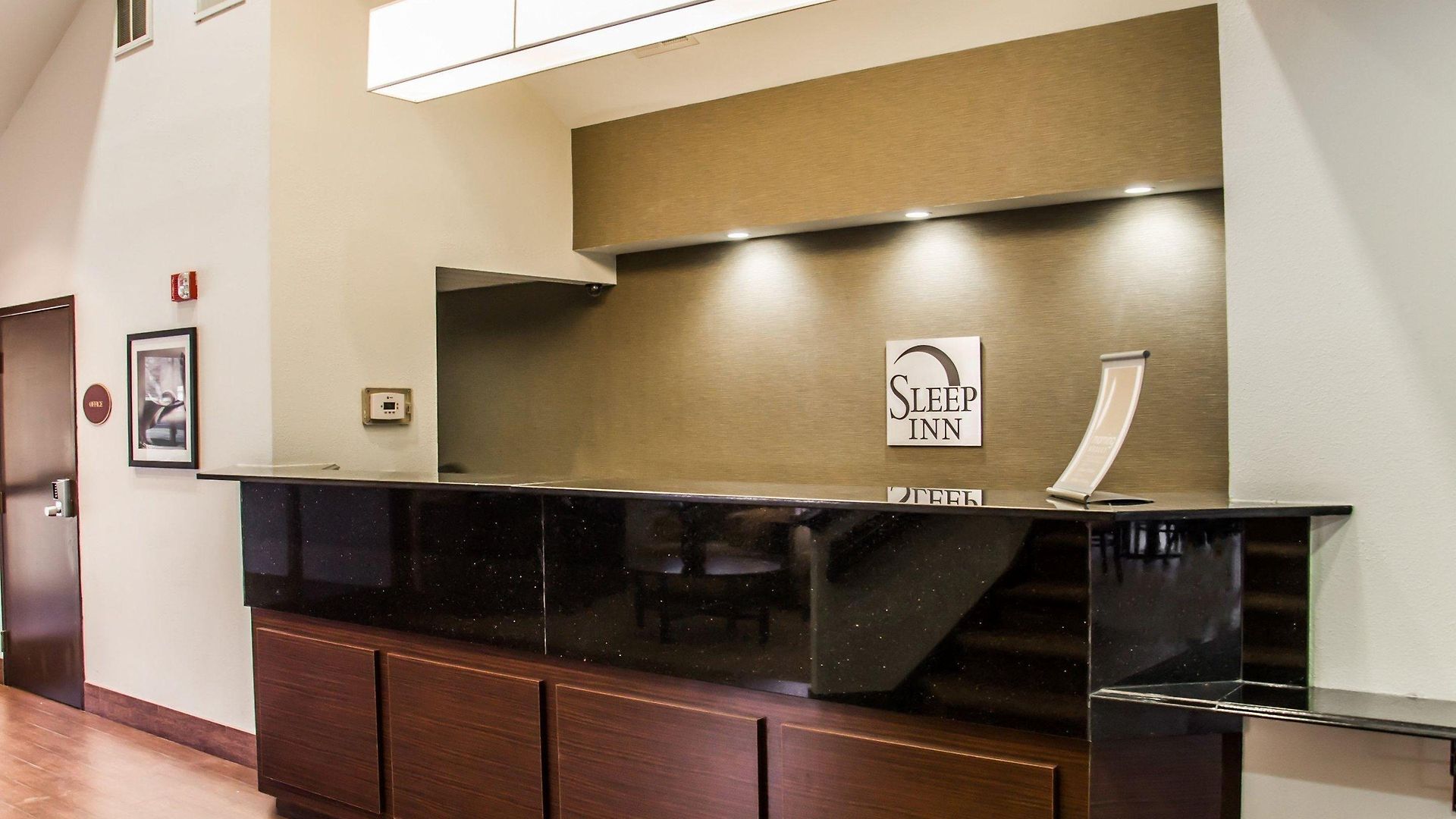 Sleep Airport - Billy Graham Parkway Charlotte