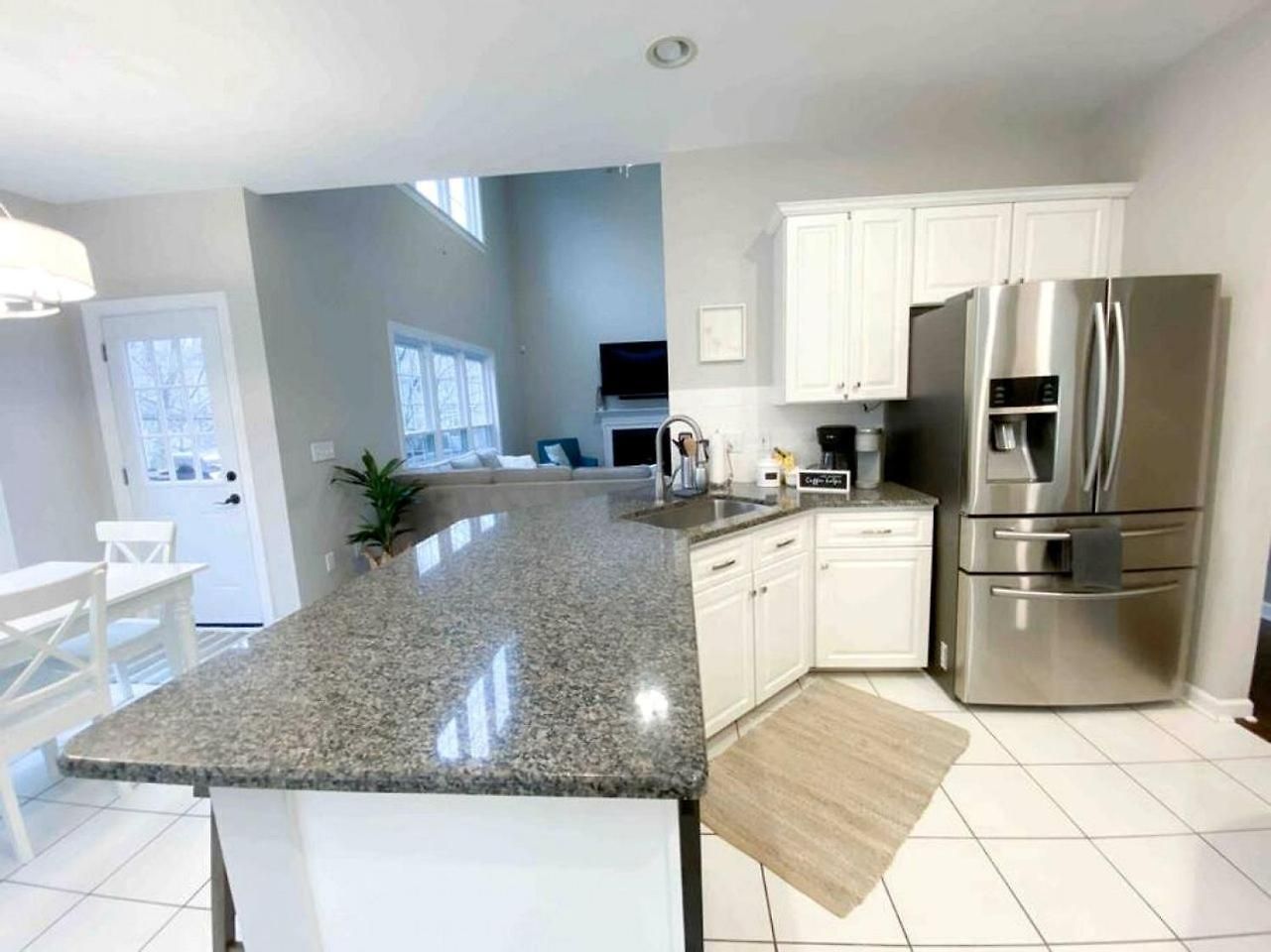 Holiday home Disconnect At With Great Surroundings In Charlotte, North Carolina *