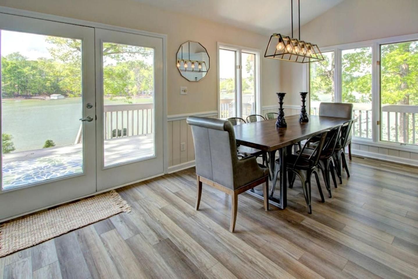 Holiday home Embrace Nature In Lakefront With Fire Pit In Charlotte, North Carolina Charlotte