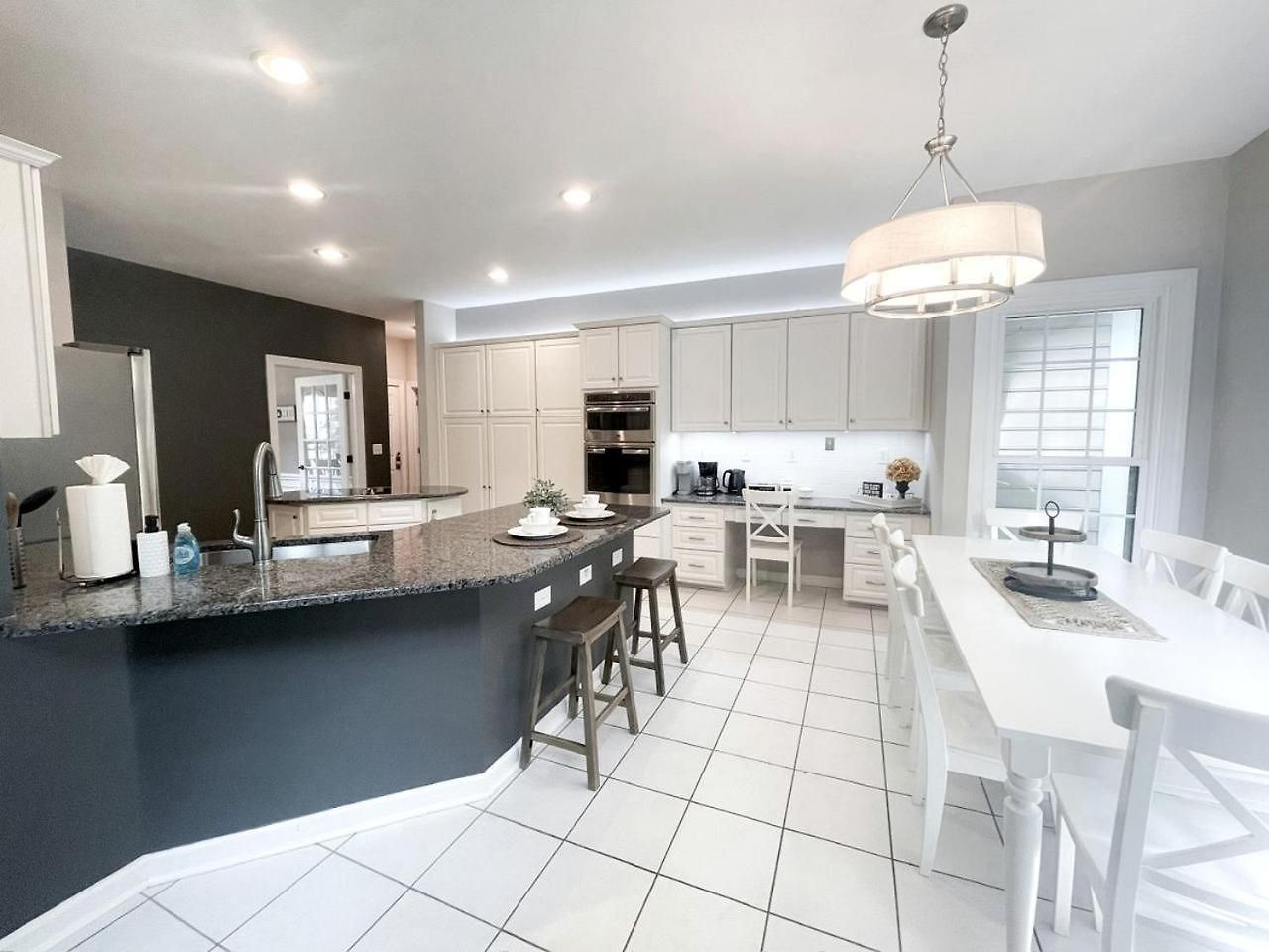 Disconnect At With Great Surroundings In Charlotte, North Carolina *