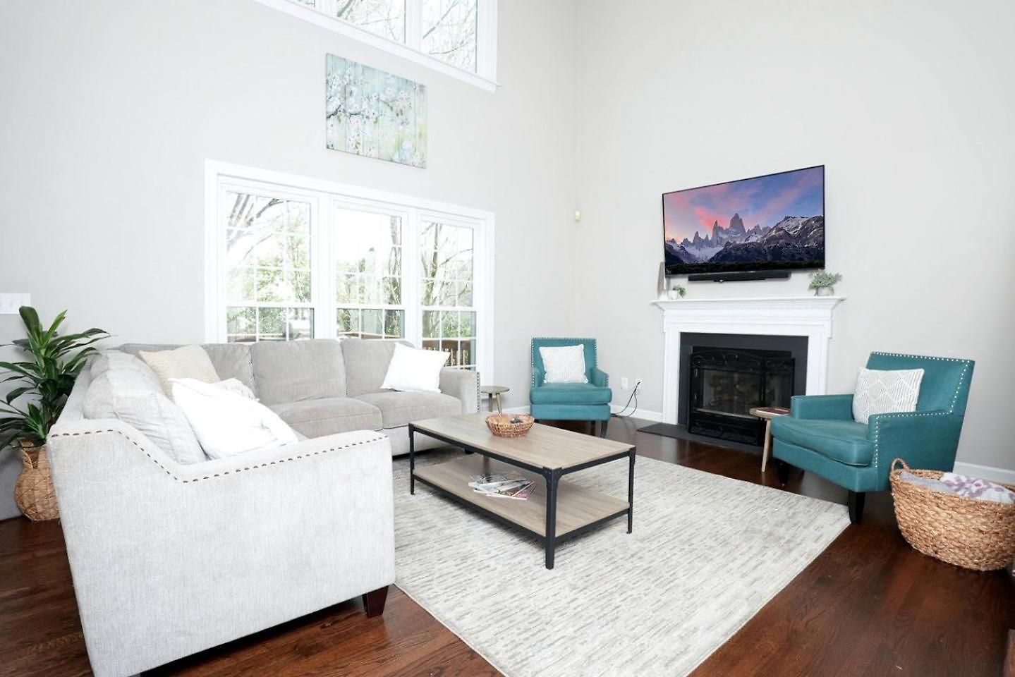 Holiday home Disconnect At With Great Surroundings In Charlotte, North Carolina