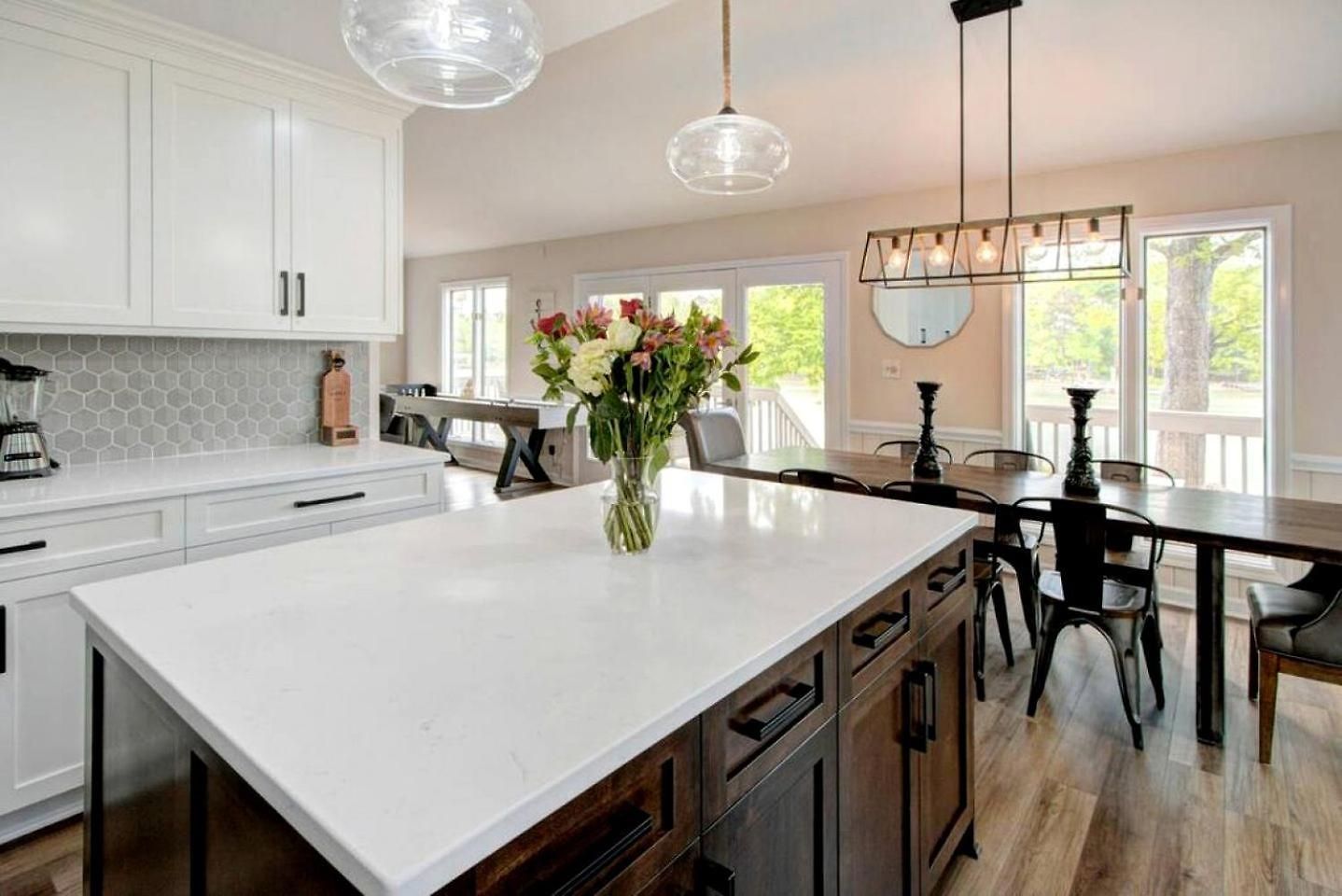 Embrace Nature In Lakefront With Fire Pit In Charlotte, North Carolina Holiday home *