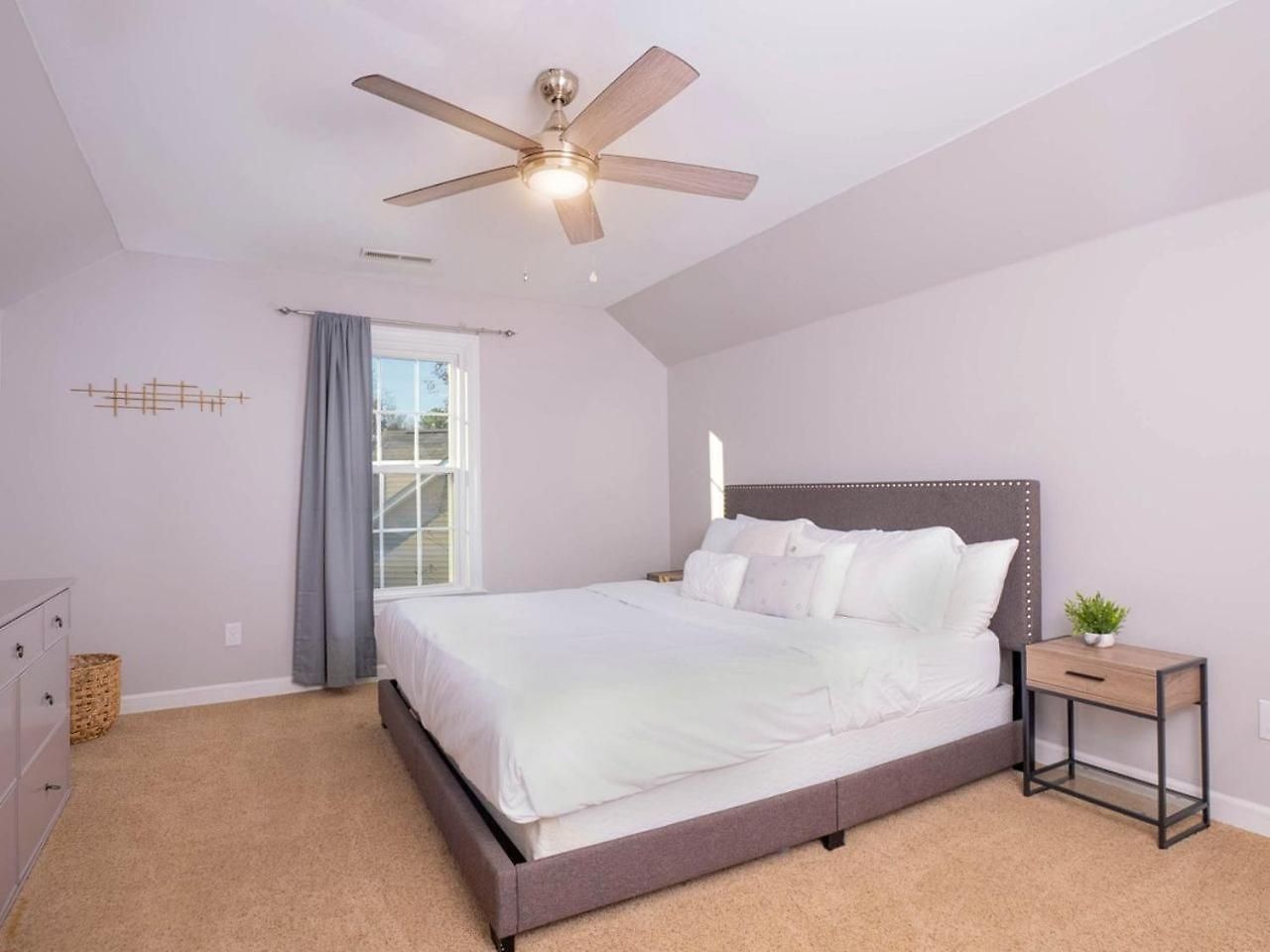 Disconnect At With Great Surroundings In Charlotte, North Carolina *