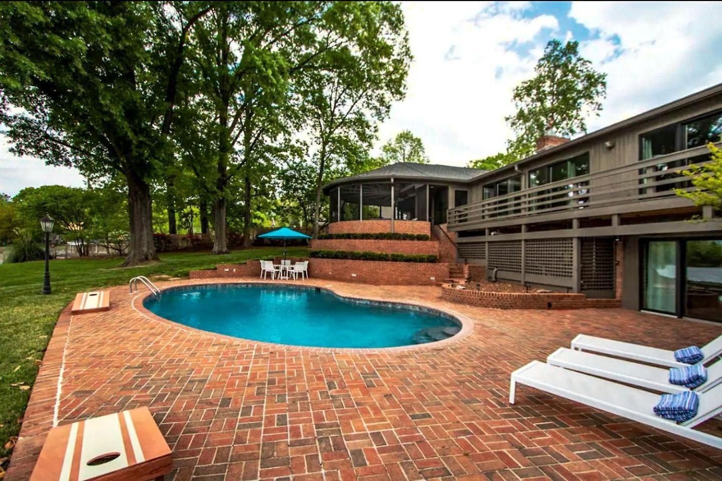 Cozy With Swimming Pool In Charlotte, North Carolina Holiday home Charlotte