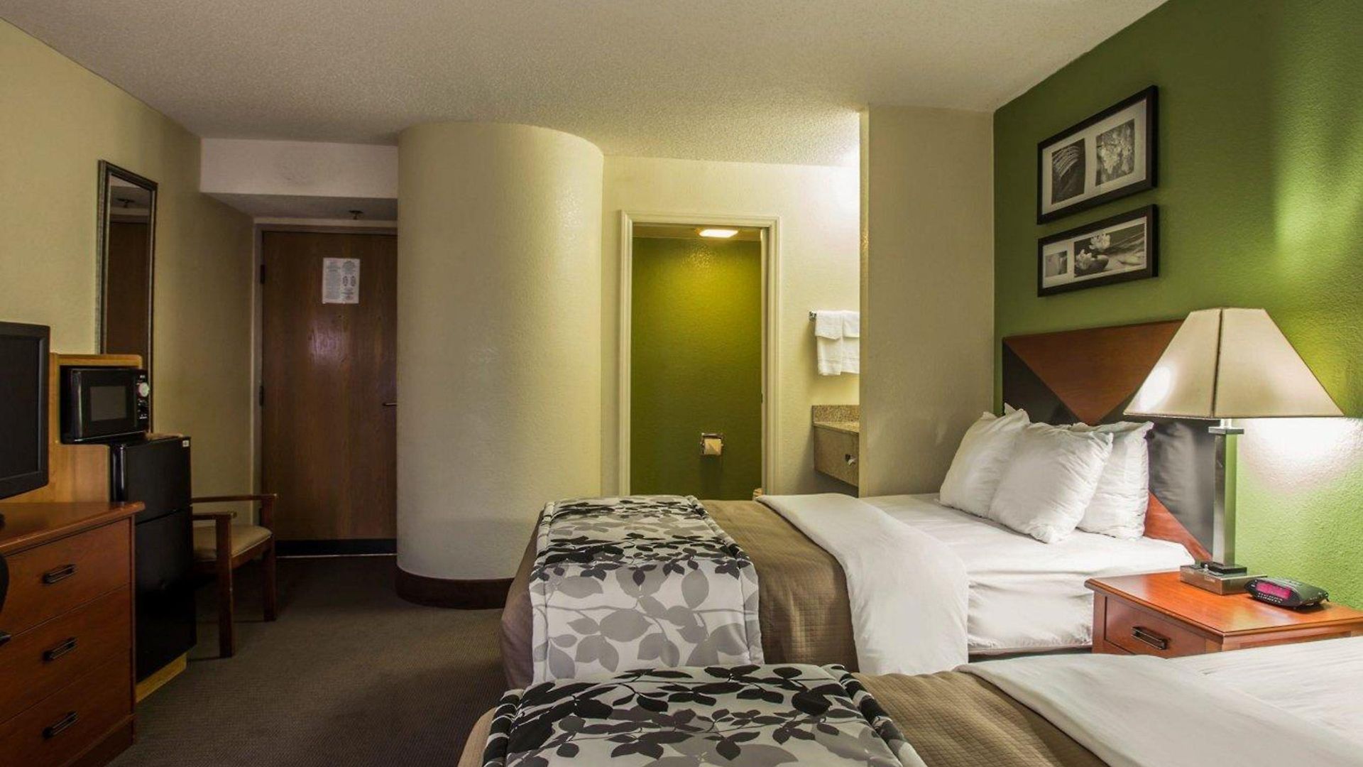 Sleep Northlake 4*