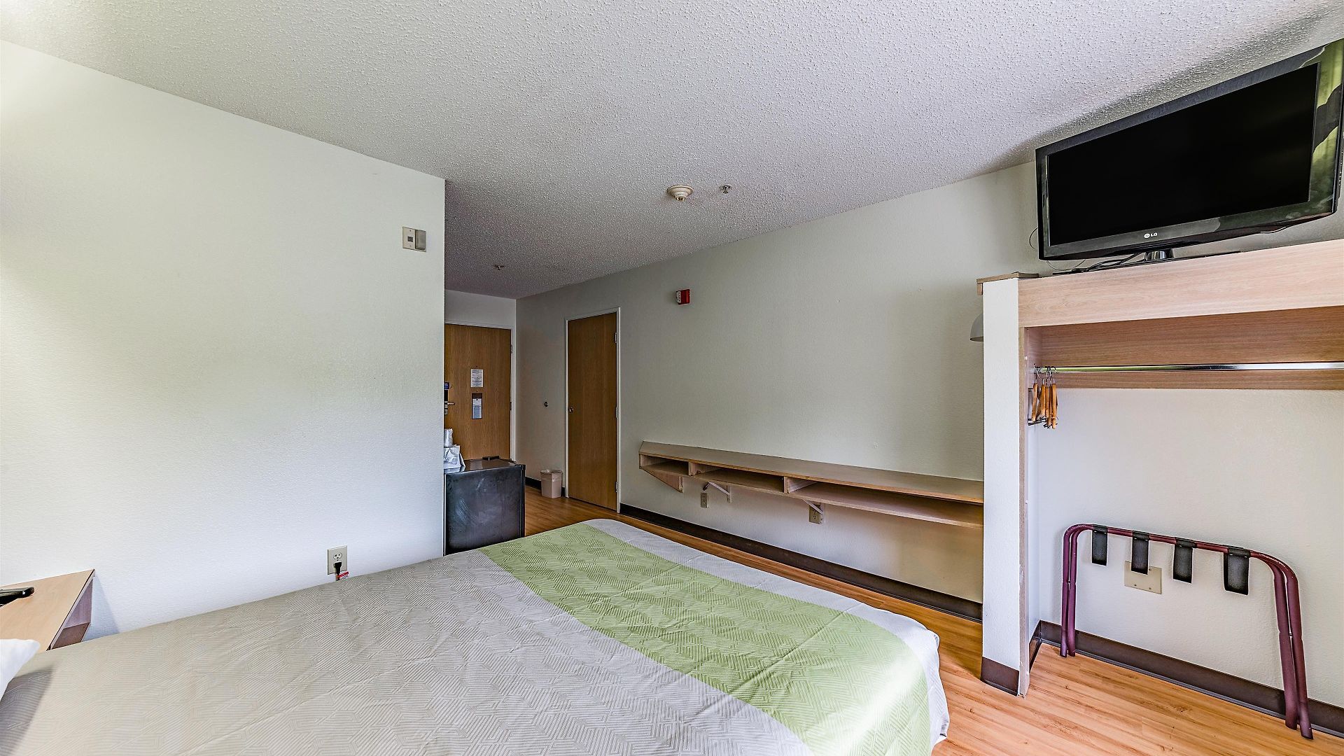 Hotel 6-charlotte, Nc - 4*