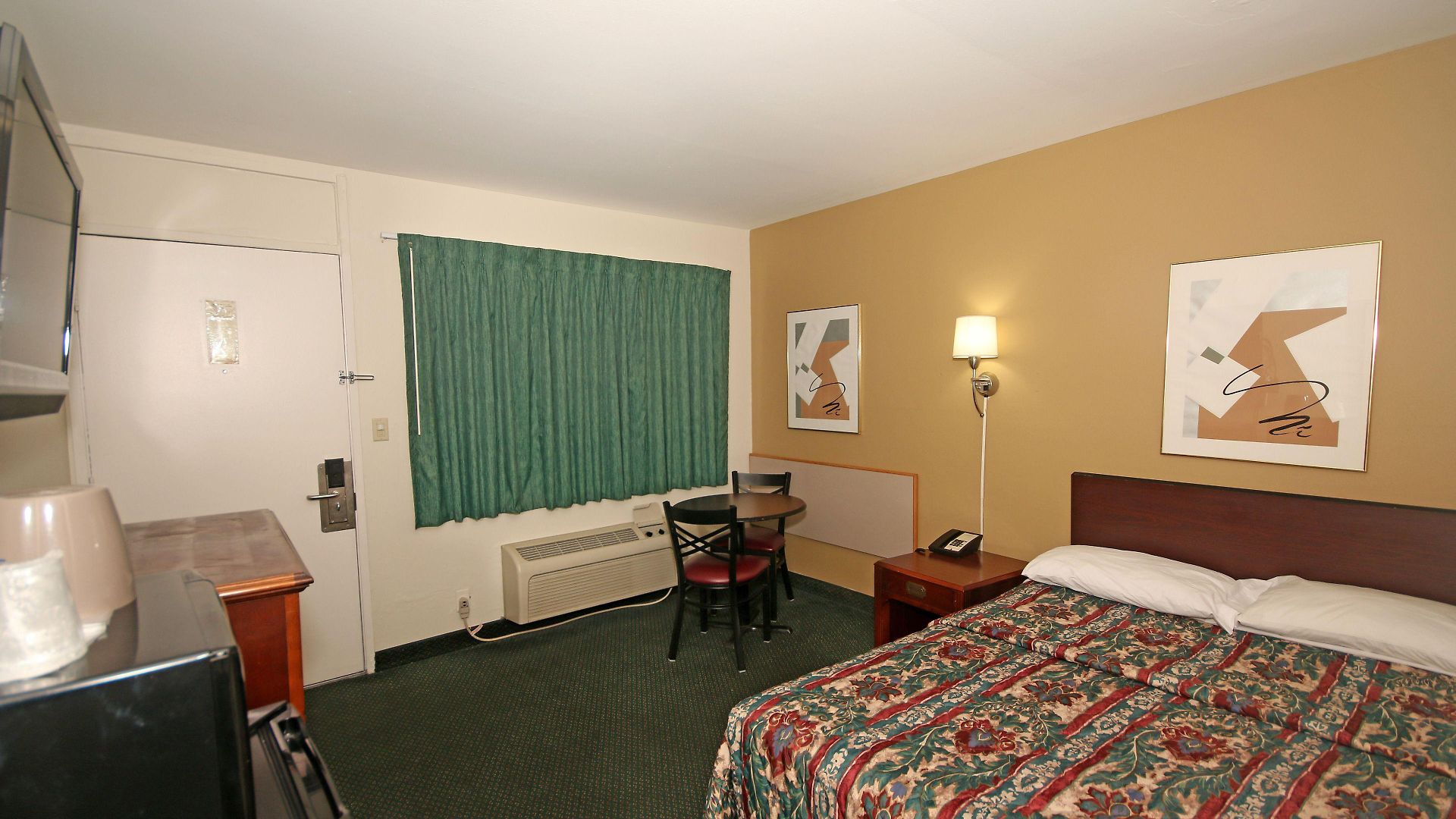 Royal And Airport 2* Charlotte