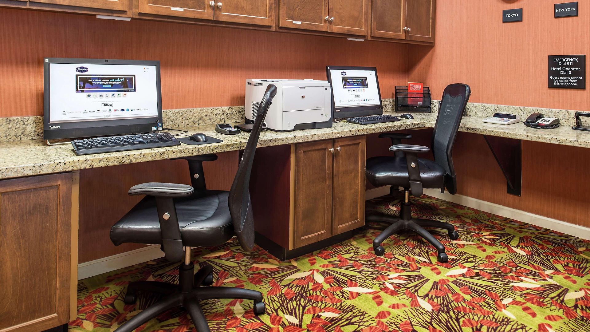Hampton & Arrowood Rd Hotel Charlotte