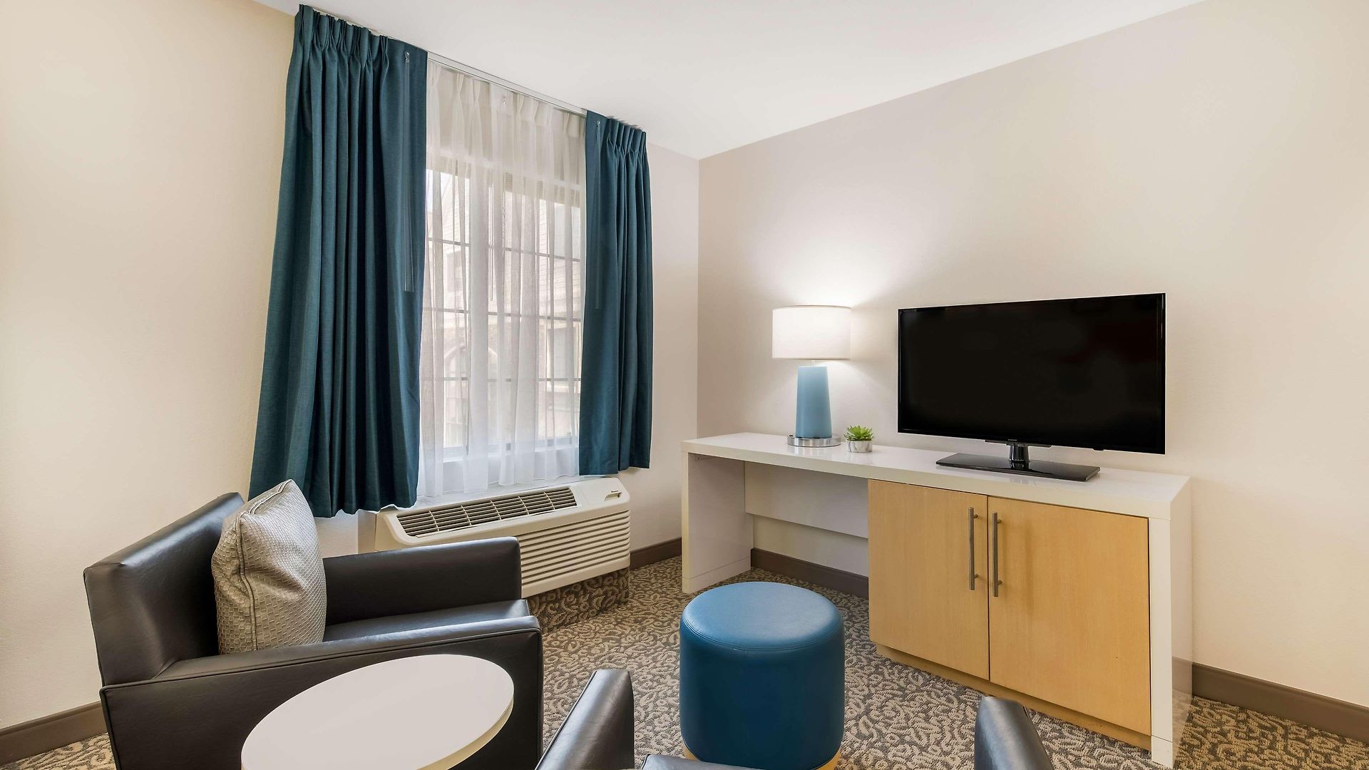 Sonesta Es Arrowood Hotel Charlotte