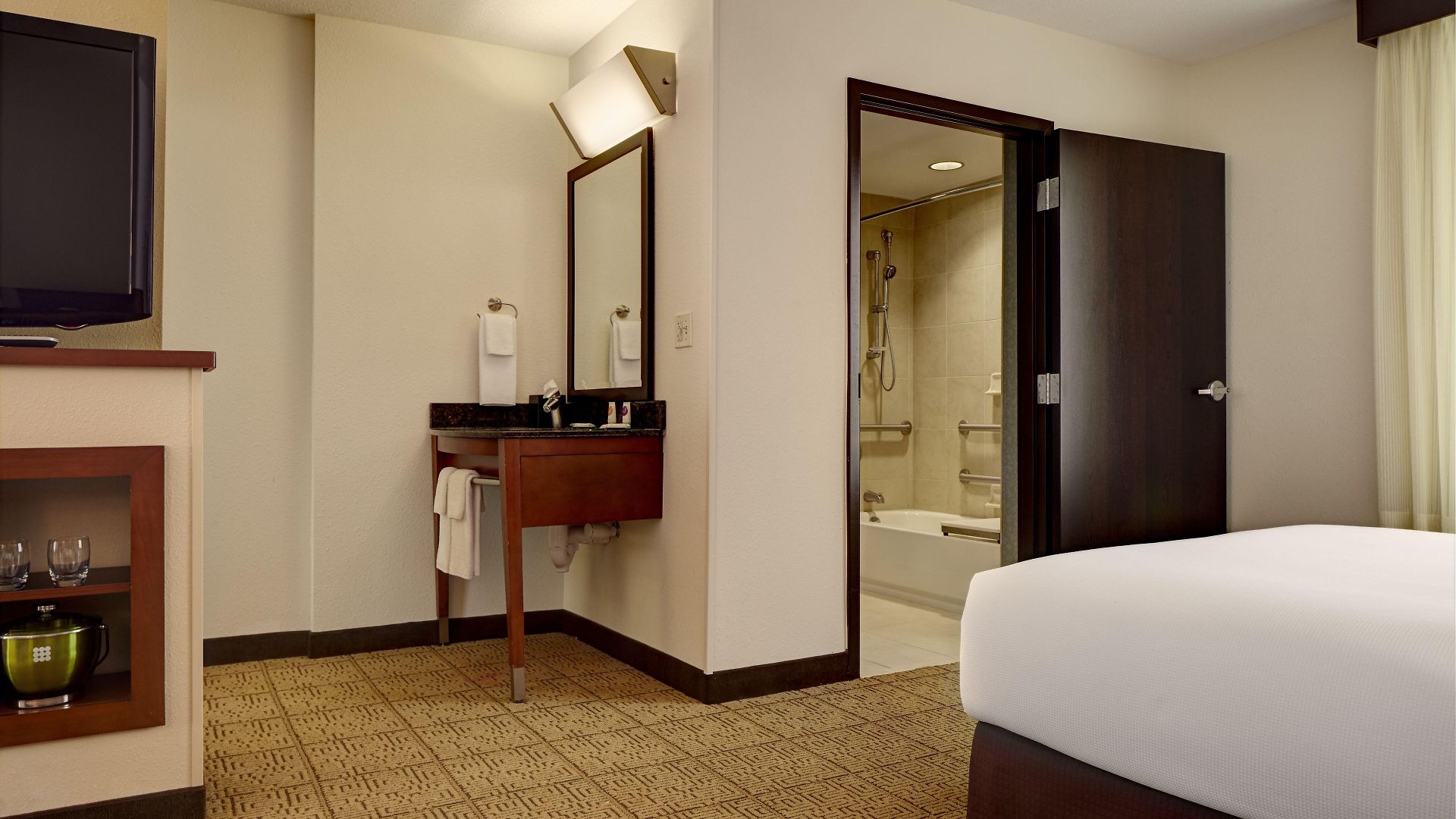 Hyatt Place Airport/lake Pointe 3* Charlotte