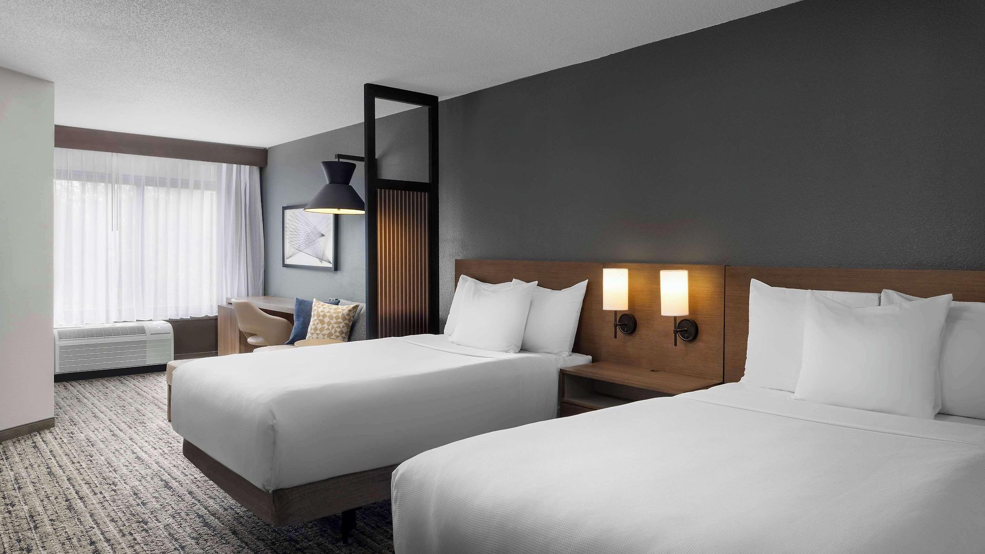 Hyatt Place Airport/lake Pointe Hotel