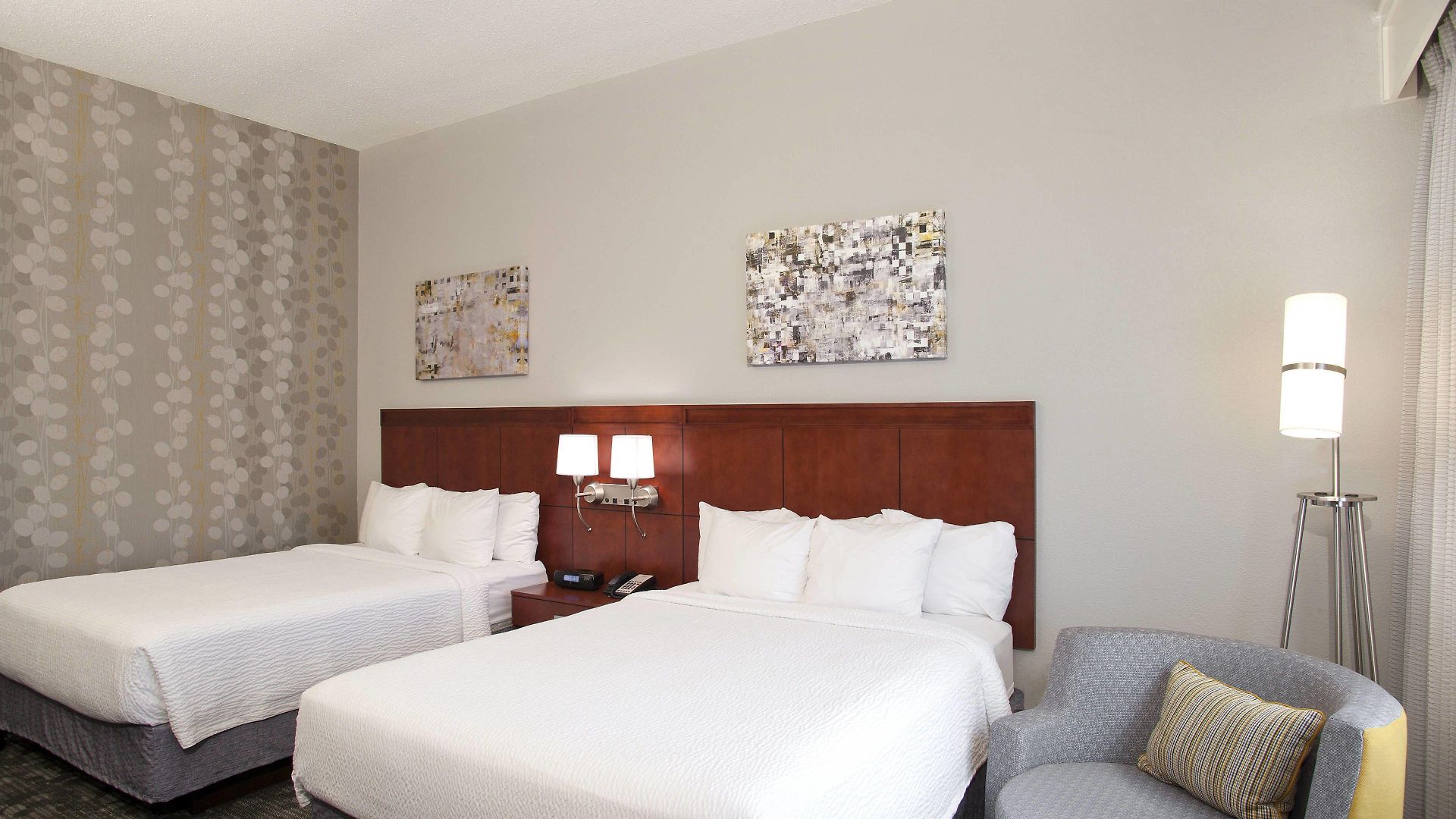 Courtyard By Marriott Ballantyne Hotel 3*