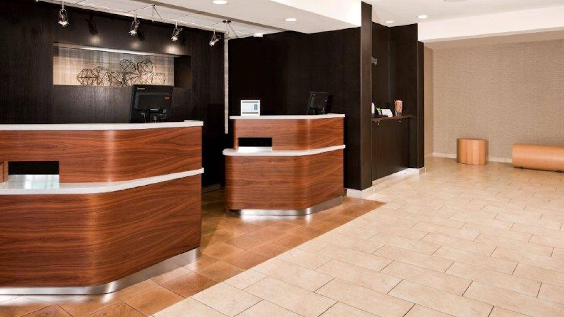Courtyard By Marriott Ballantyne Hotel 3*
