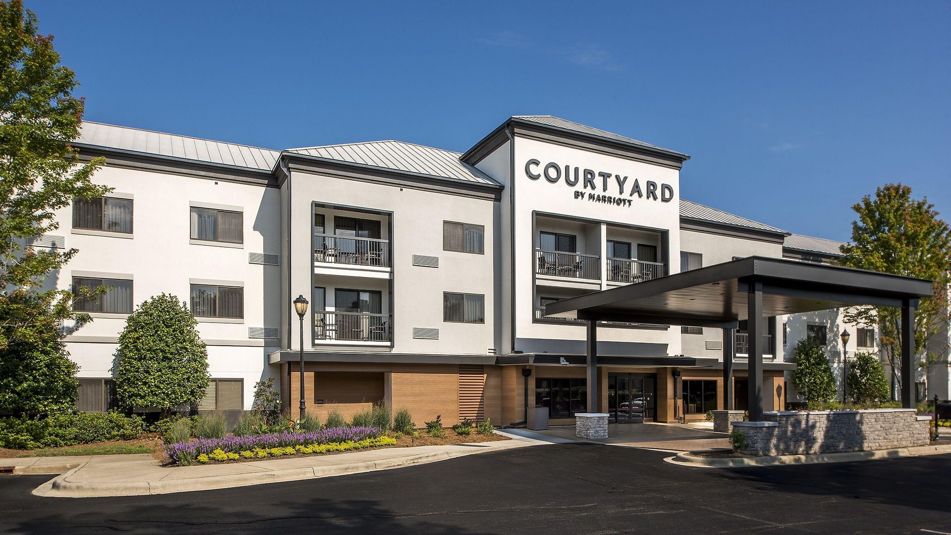 Courtyard By Marriott Ballantyne Hotel 3*