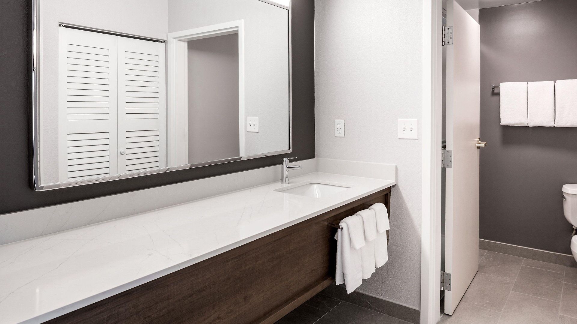 Courtyard By Marriott Ballantyne