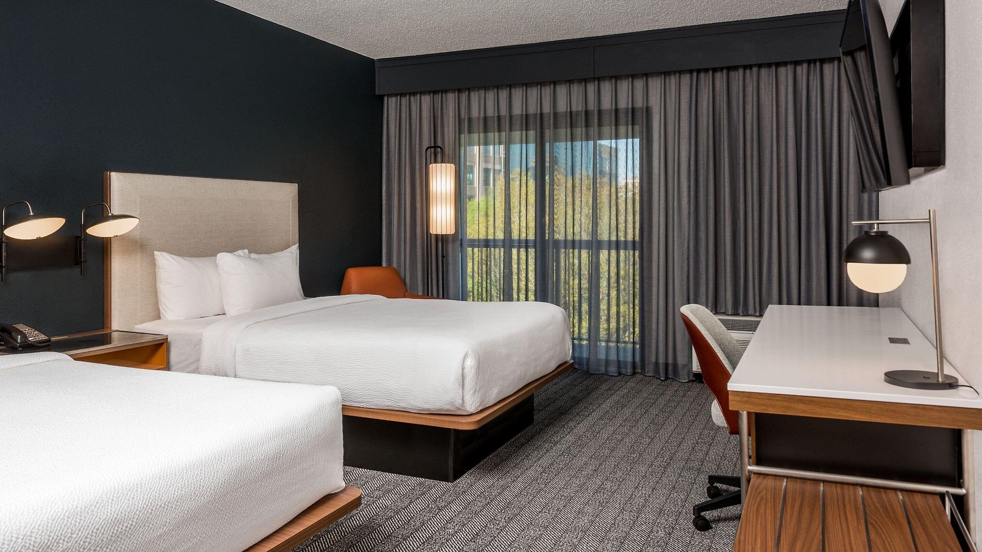 Courtyard By Marriott Ballantyne Hotel 3*